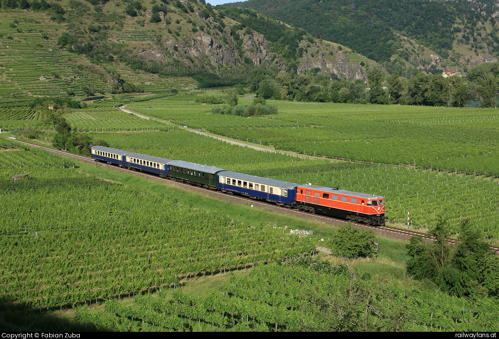Regiobahn 2050 009 in  Wachaubahn | Krems a.d. Donau - Sarmingstein Railwayfans
