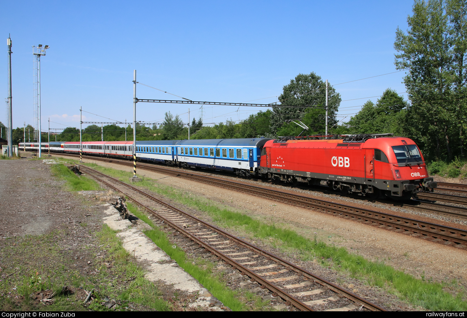 ÖBB 1216 210 in Lipnik nad Becvou Praha - Bohumin Railwayfans