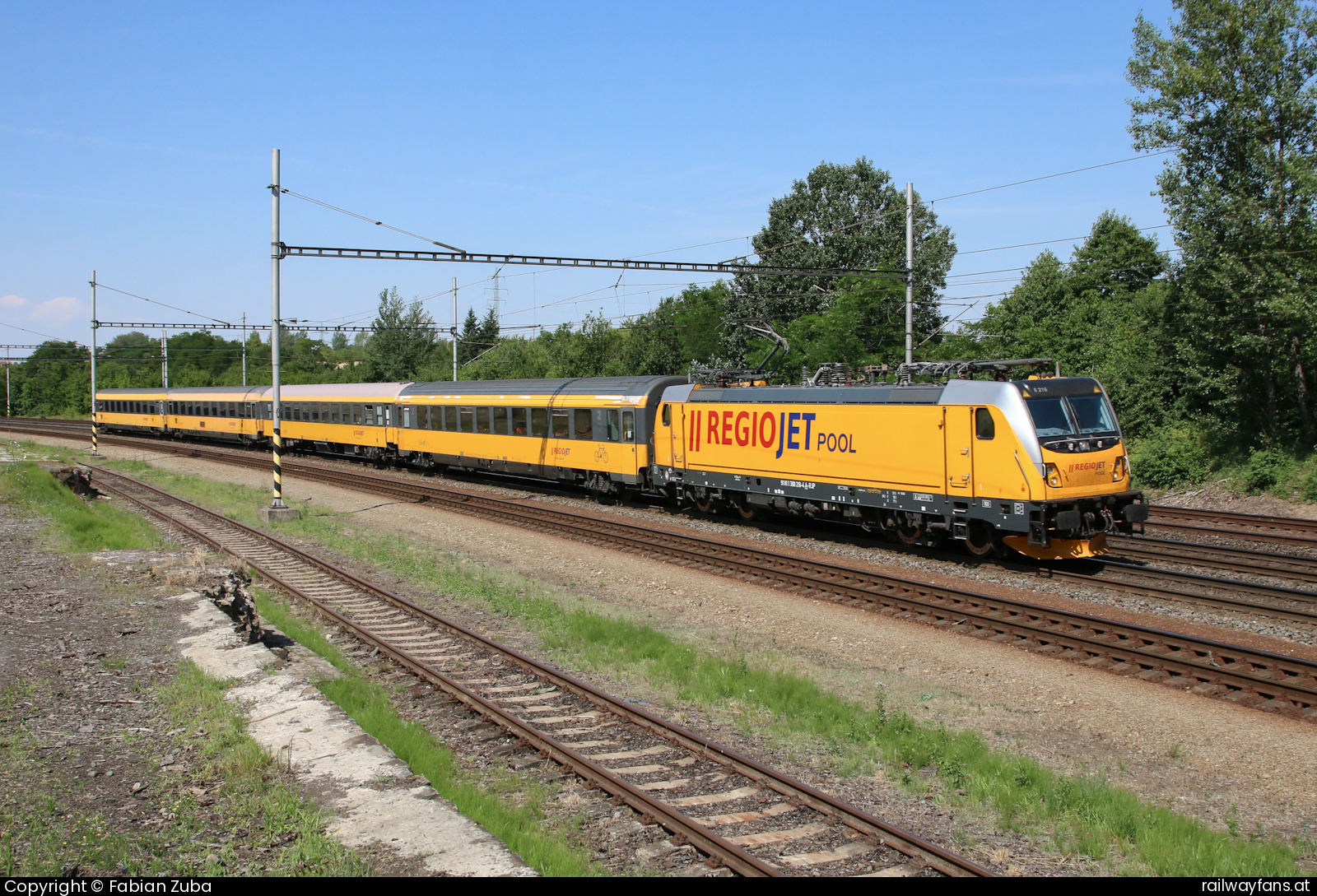 Regiojet 388 216 in Lipnik nad Becvou Praha - Bohumin Railwayfans