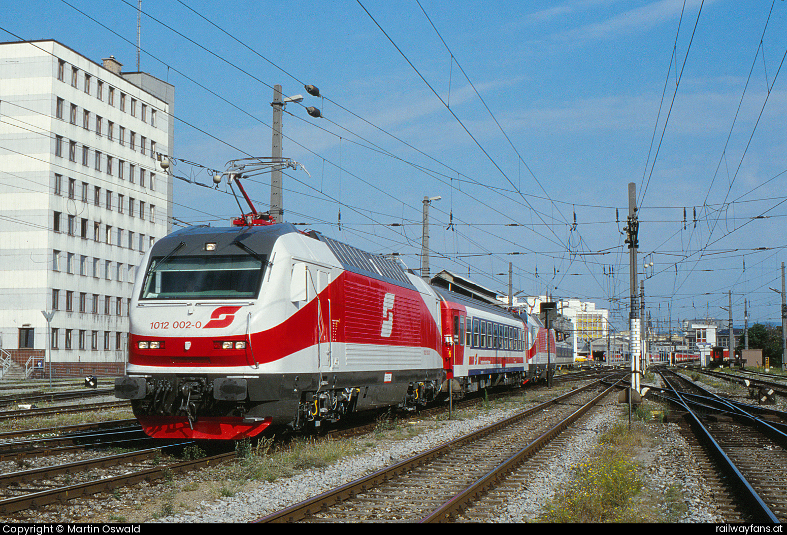 ÖBB 1012 002 in Wien Ostbahnhof Wien Ostbahnhof Railwayfans