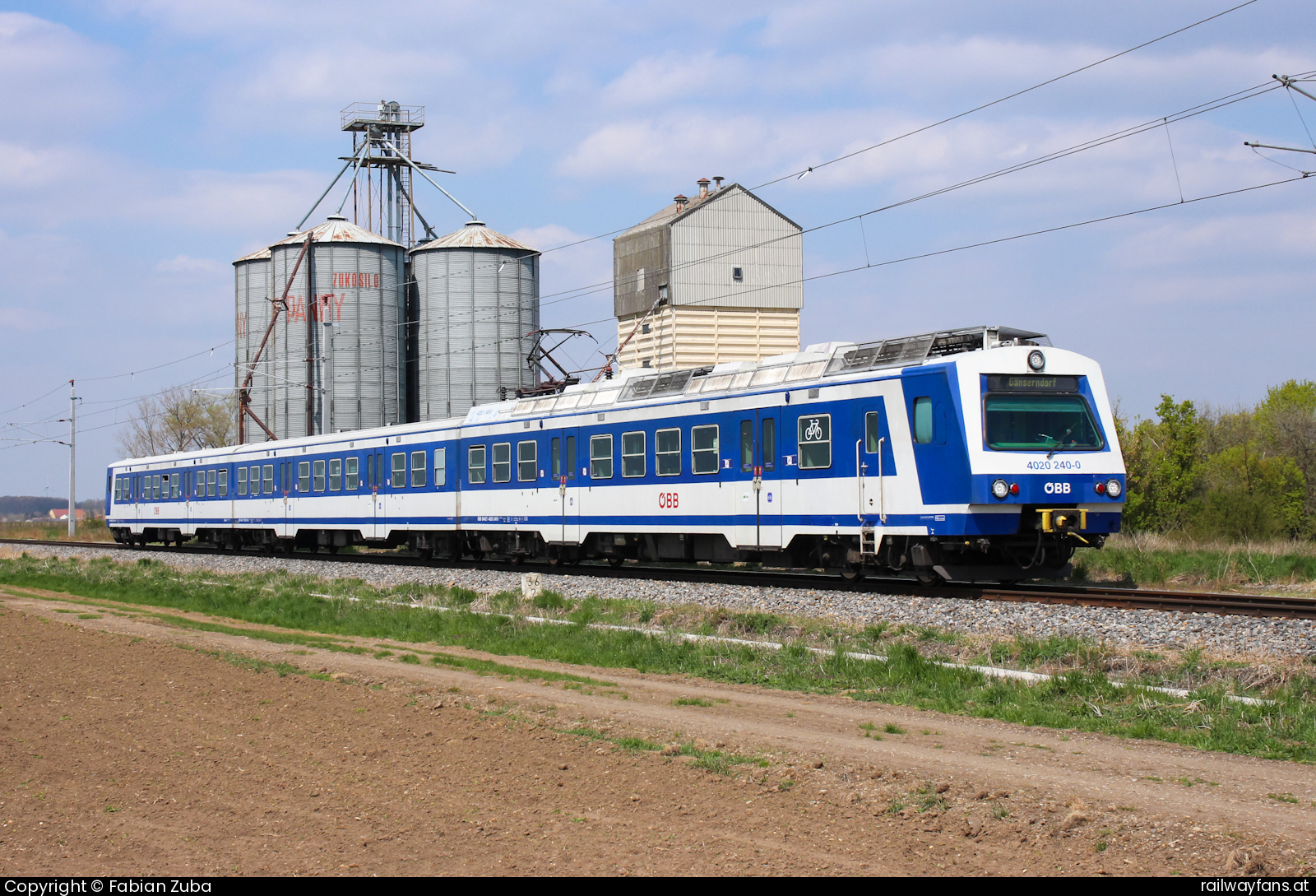 ÖBB 4020 240 in Stripfing Gänserndorf - Marchegg Railwayfans