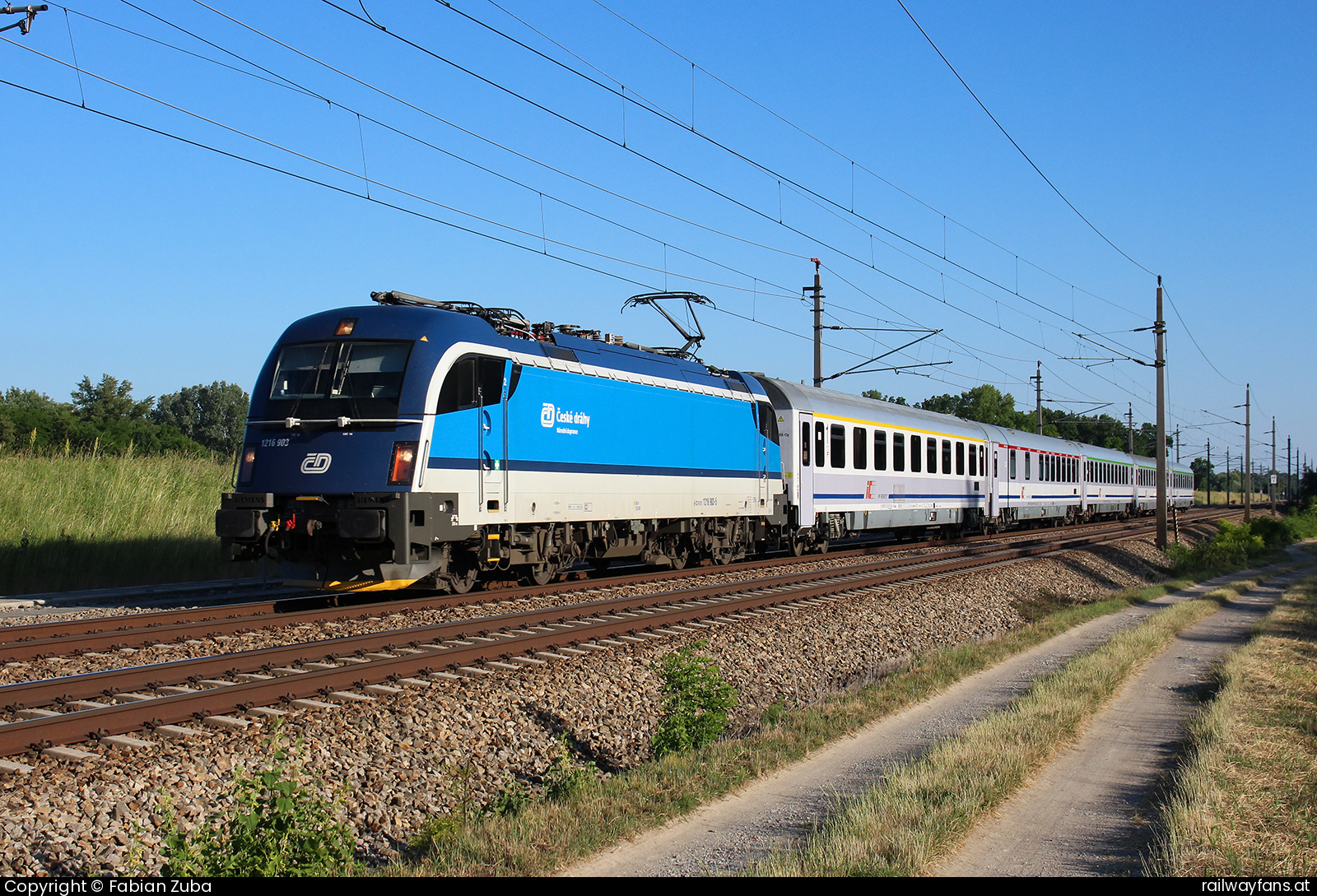 České dráhy 1216 903 mit dem EC 100 Nordbahn | Wien Praterstern - Breclav Railwayfans