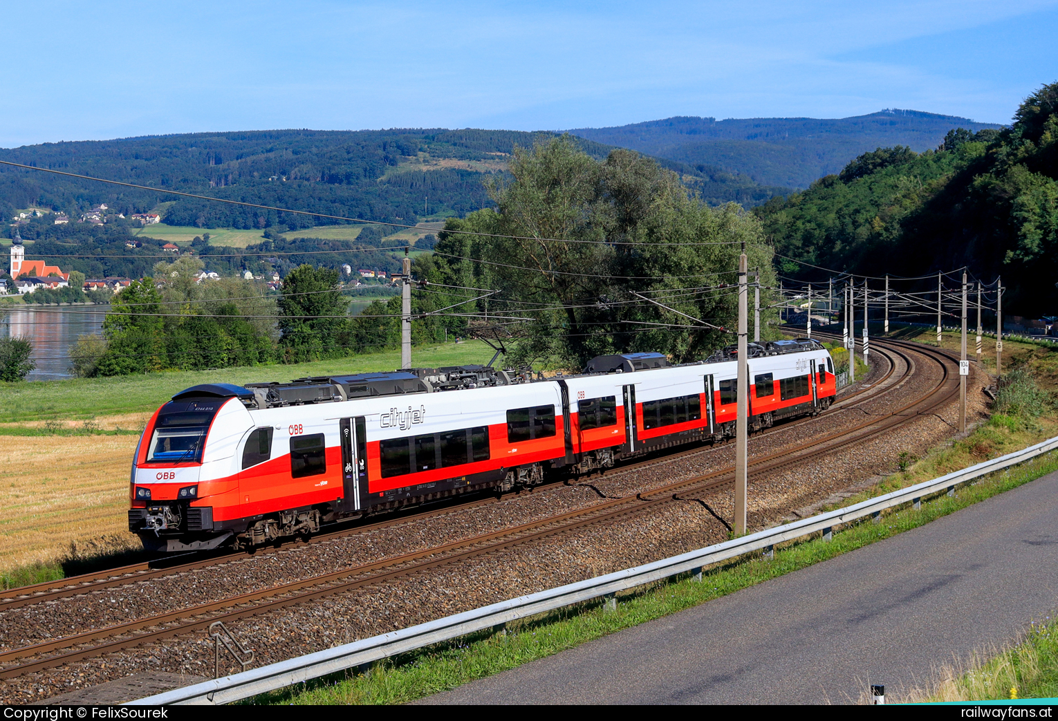 ÖBB 4744 010 in Sarling Westbahn | Knoten Rohr - Salzburg Hbf Railwayfans