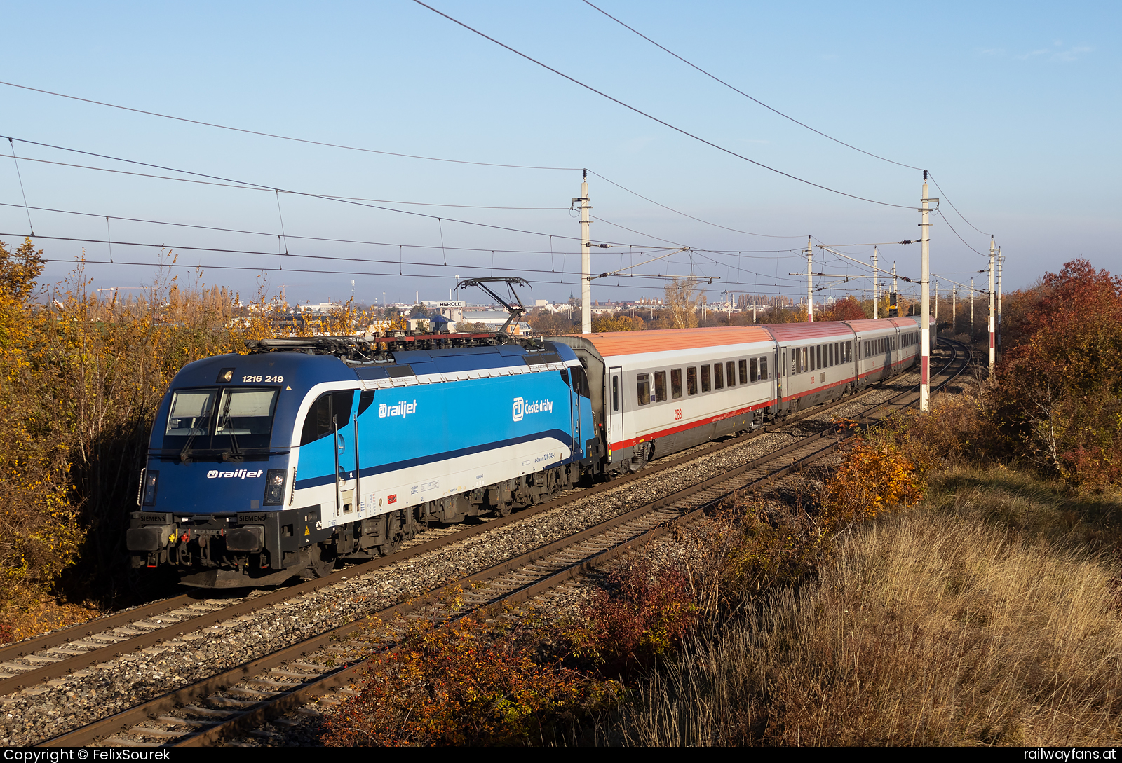 ÖBB 1216 249 in Prackenbach mit dem IC 533 Südbahn | Wien Hbf -  Spielfeld Straß Railwayfans