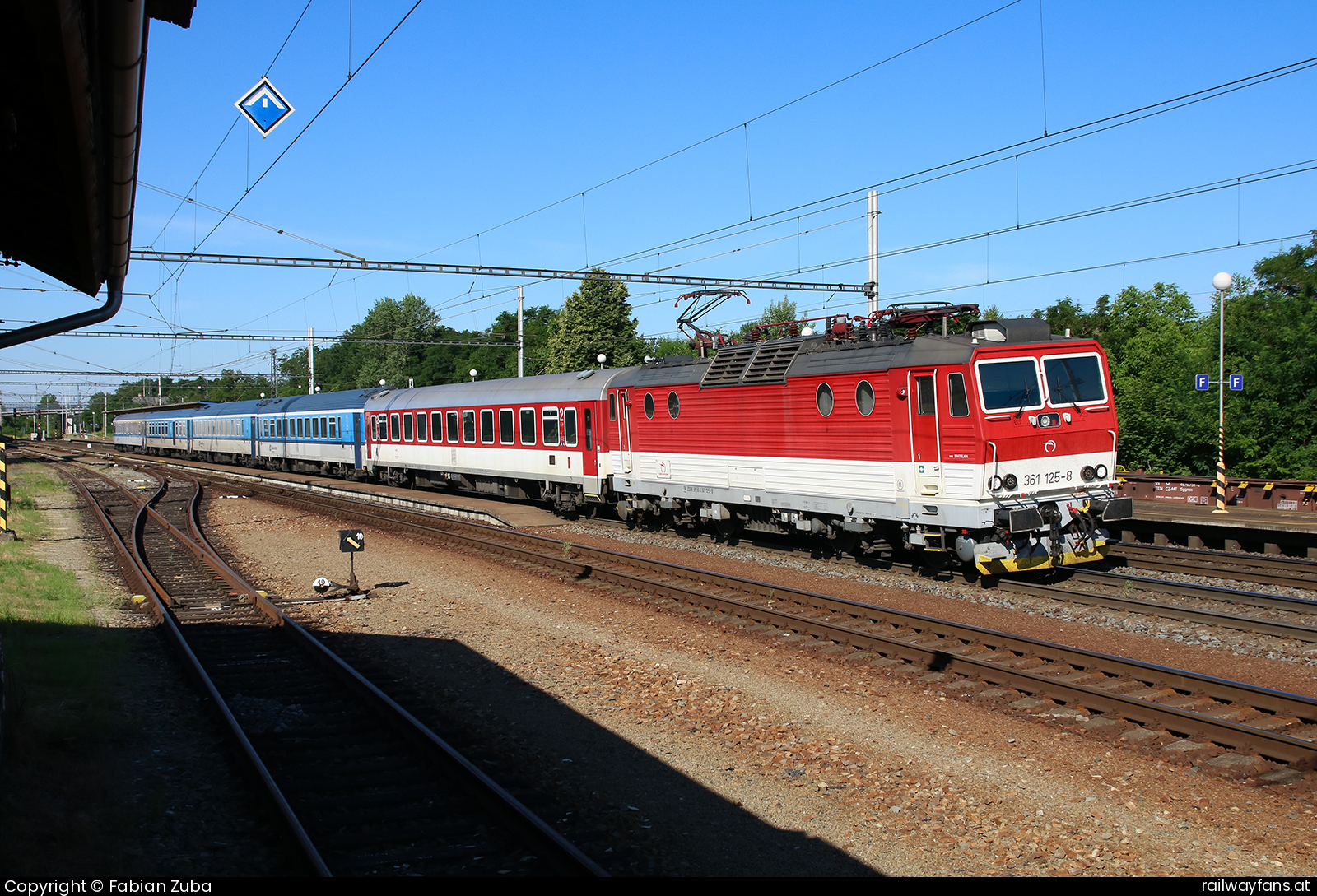 ZSSK 361 125 in Lipnik nad Becvou Praha - Bohumin Railwayfans