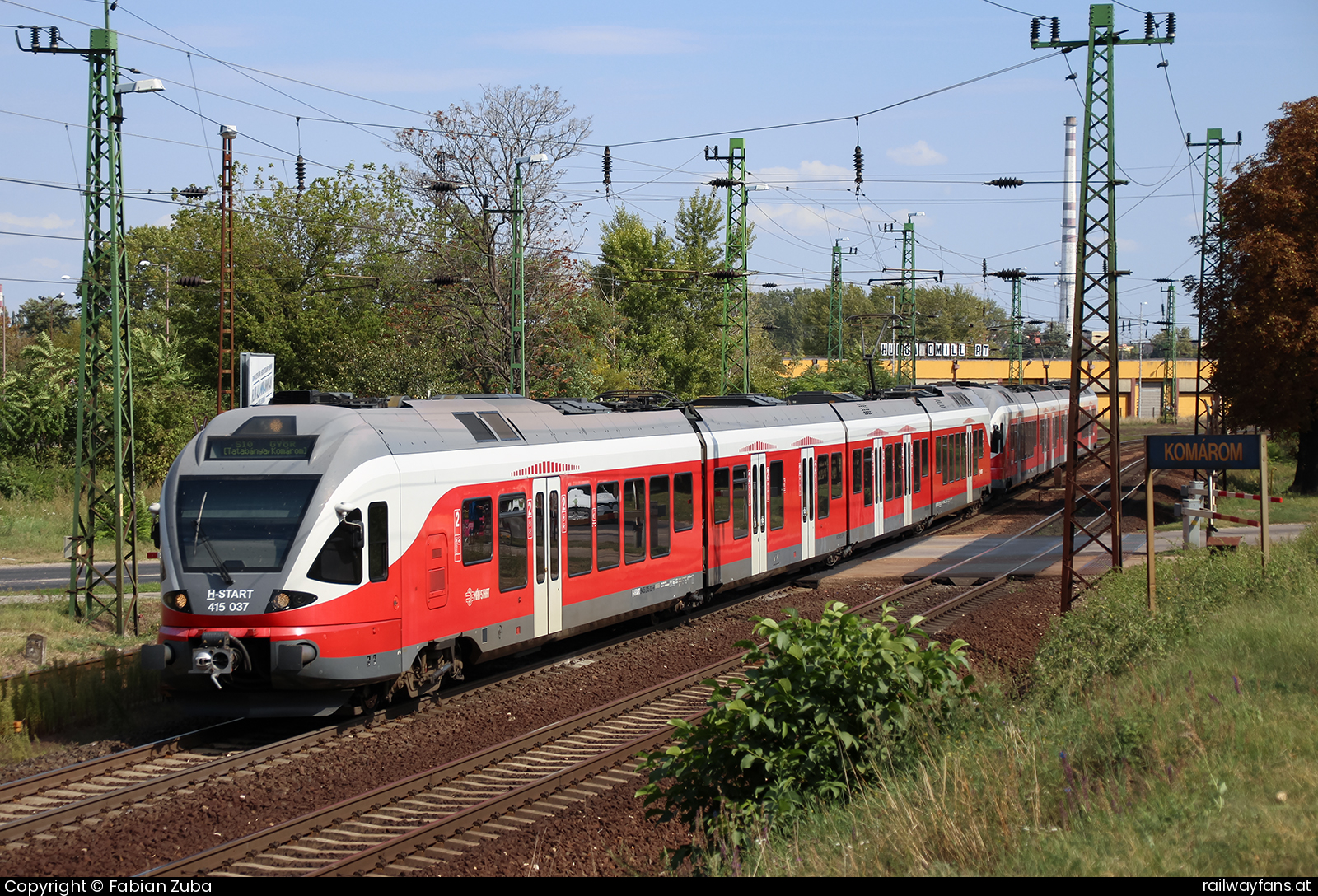 MÁV-START 415 037 in Komarom Hegyeshalom - Budapest (Raaber Ostbahn) Railwayfans