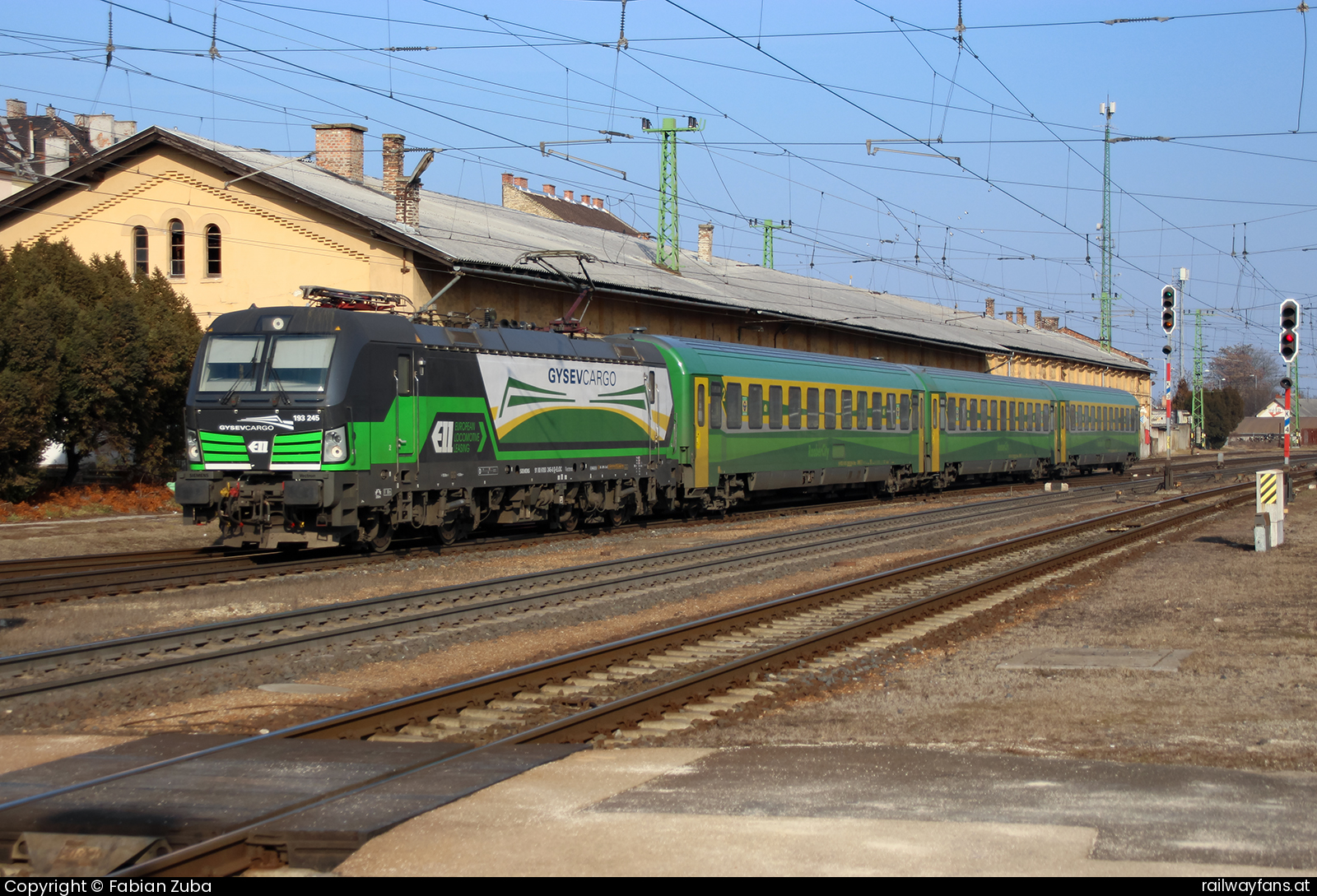 ELL 193 245 in Györ Hegyeshalom - Budapest (Raaber Ostbahn) Railwayfans