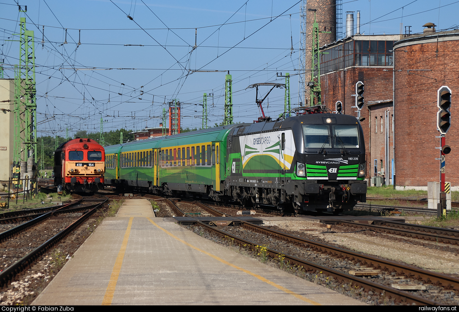 ELL 193 235 in Eszperantó utca Hegyeshalom - Budapest (Raaber Ostbahn) Railwayfans