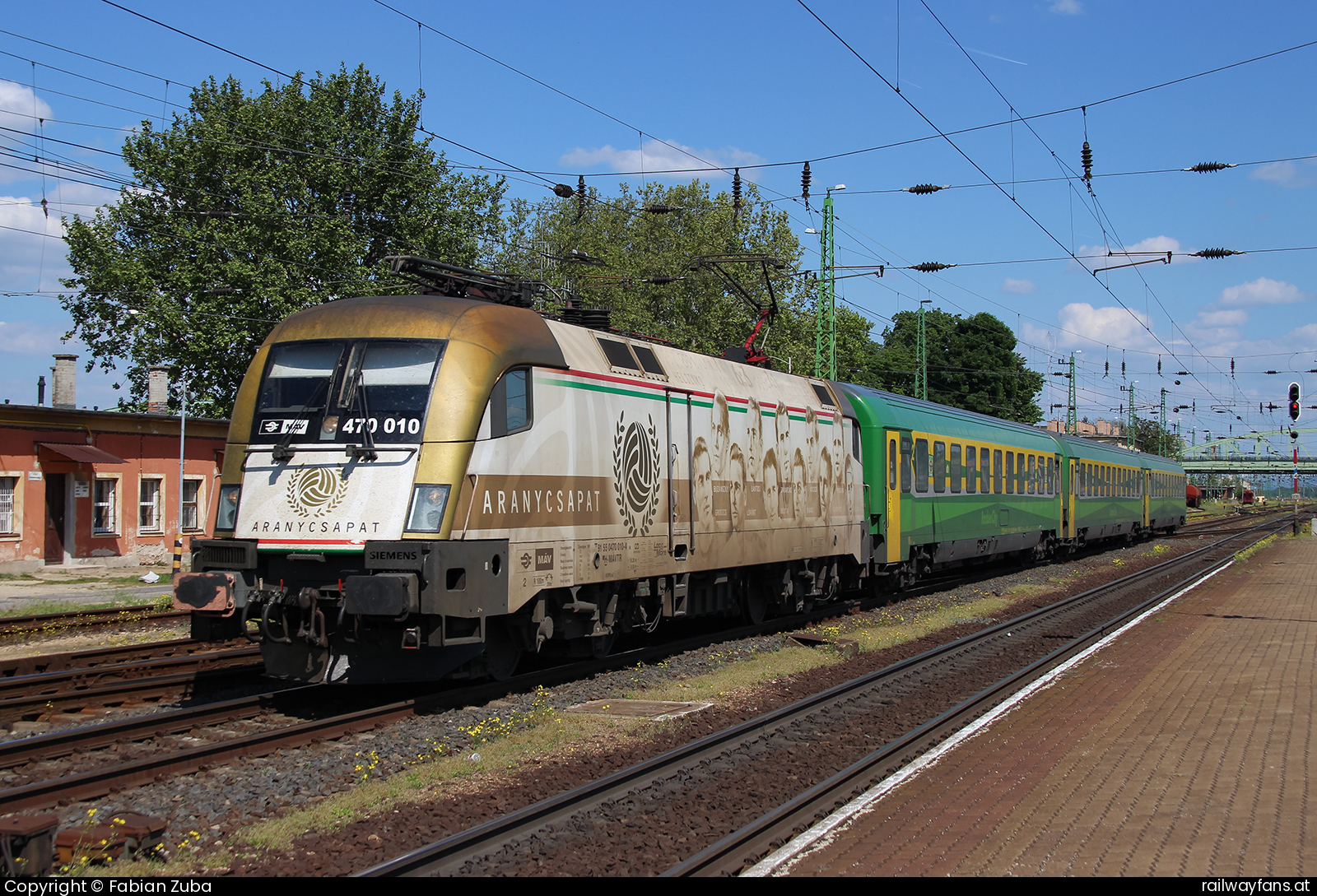 MÁV-START 470 010 in Komarom Hegyeshalom - Budapest (Raaber Ostbahn) Railwayfans