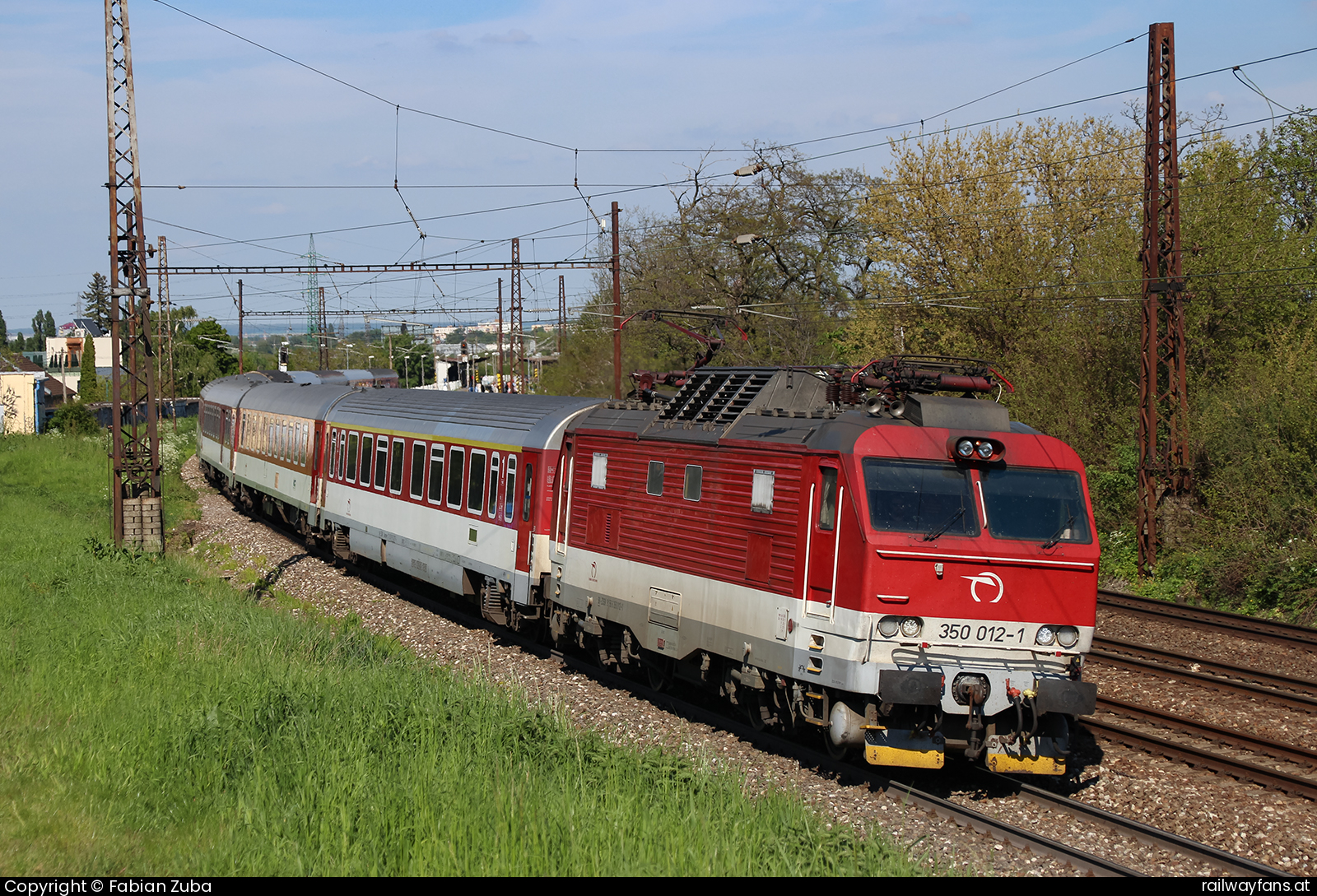 ZSSK 350 012 in Prackenbach Bratislava - Zilina Railwayfans