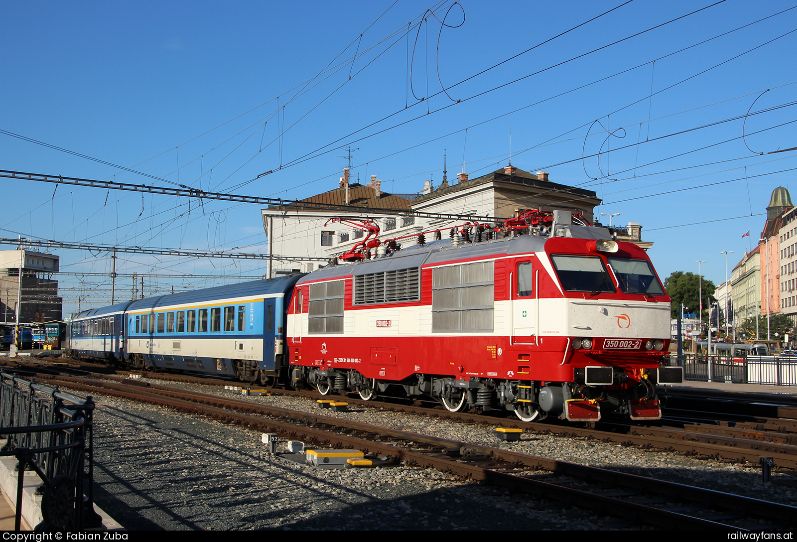 ZSSK 350 002 in Prackenbach Ceska Trebova - Breclav (KBS 002) Railwayfans