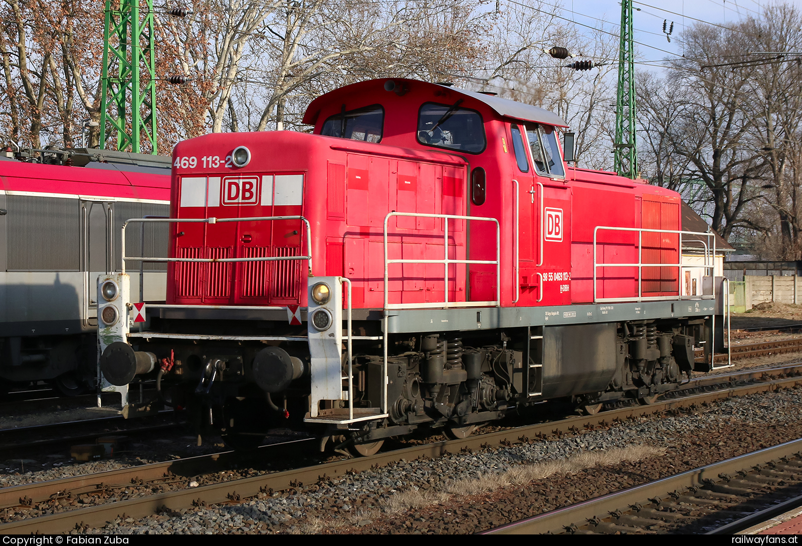 DB Cargo Hungaria 469 113 in Komarom Hegyeshalom - Budapest (Raaber Ostbahn) Railwayfans