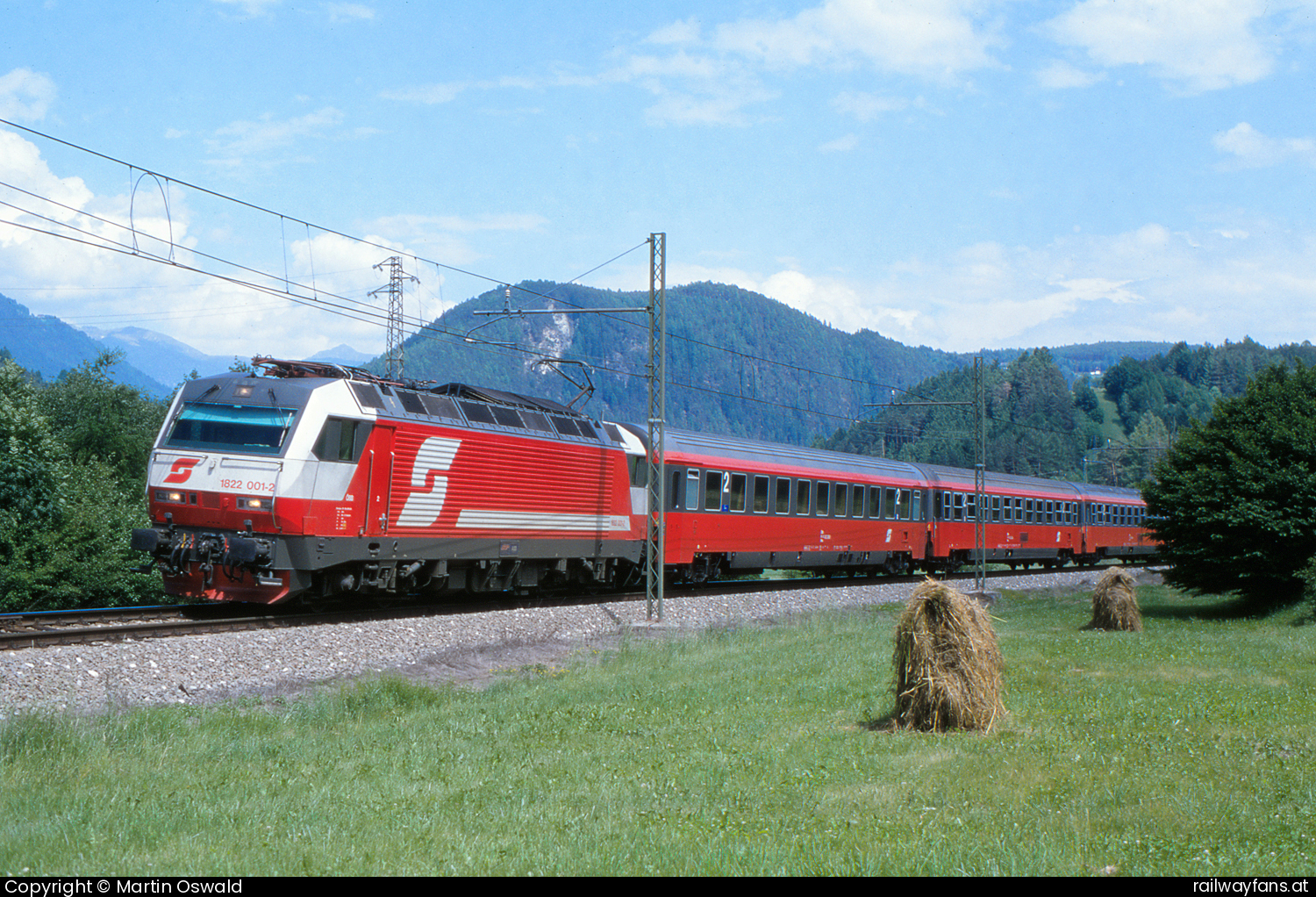 ÖBB 1822 001 in Vandoies - Vintl mit dem 4604 Pustertalbahn Railwayfans