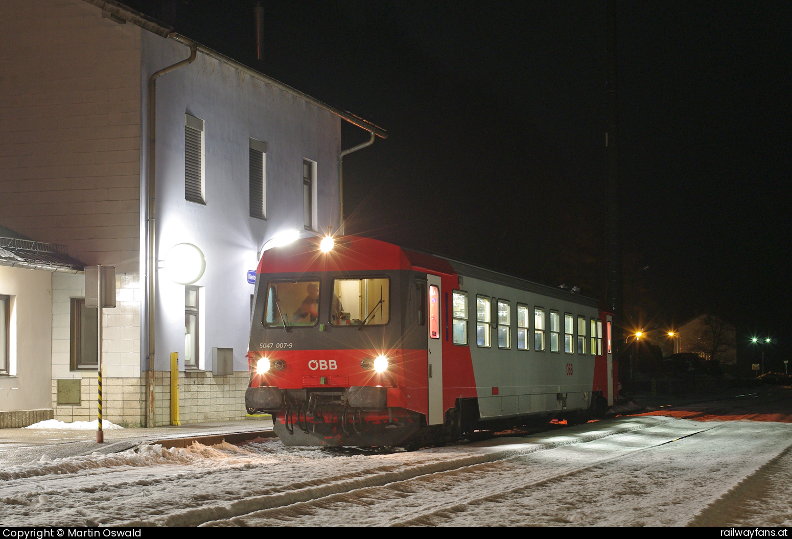 ÖBB 5047 007 in Bf. Kienberg-Gaming mit dem 7034 - Letzter Betriebstag Personenverkehr Scheibbs - Kienberg-Gaming, allerletzter Zug.  Erlauftalbahn | Pöchlarn - Scheibbs Railwayfans