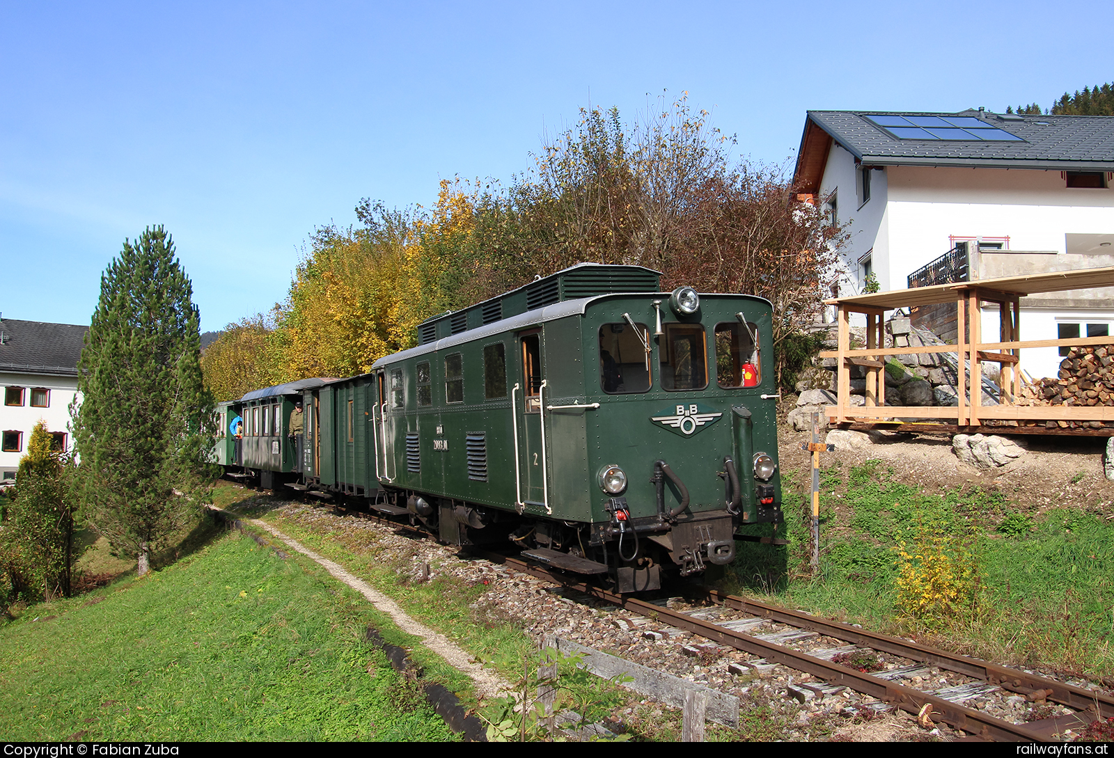 ÖGLB 2093 001 in Großhaarbach  Railwayfans