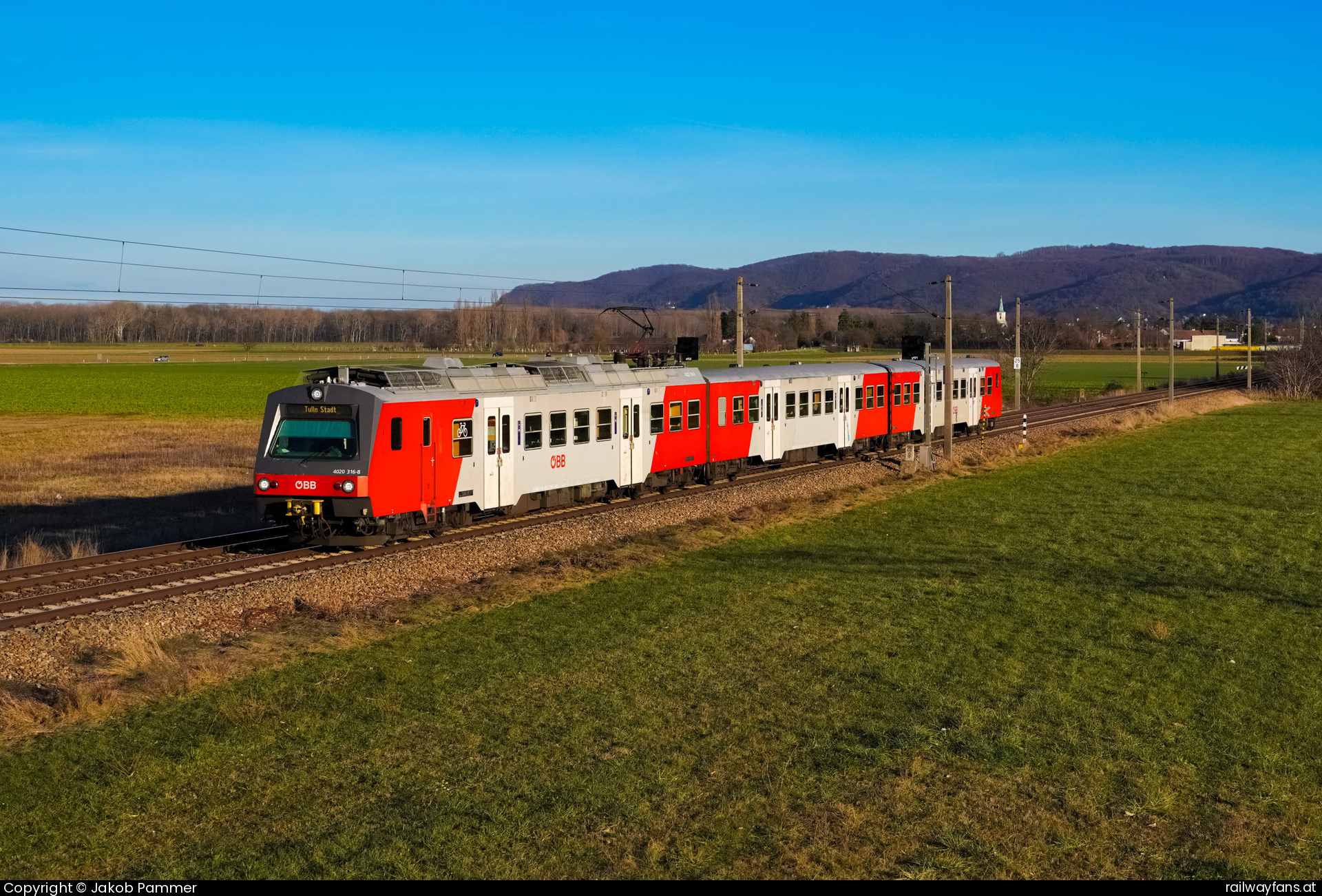 ÖBB 4020 316 in Muckendorf an der Donau mit dem S40 (21036) Franz-Josefsbahn | Wien FJB - Ceske Velenice Railwayfans