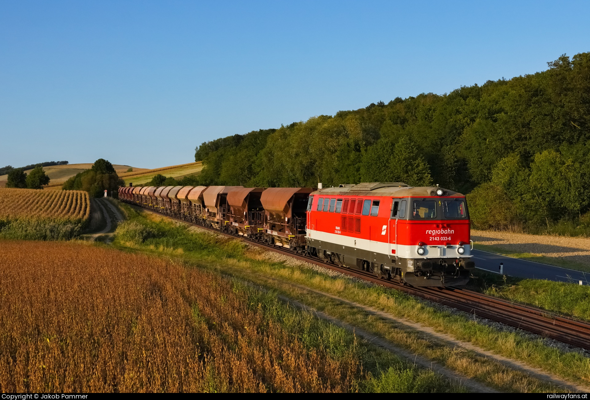 Regiobahn 2143 033 in Prackenbach mit dem SLGAG 97563 Korneuburg - Ernstbrunn  Railwayfans