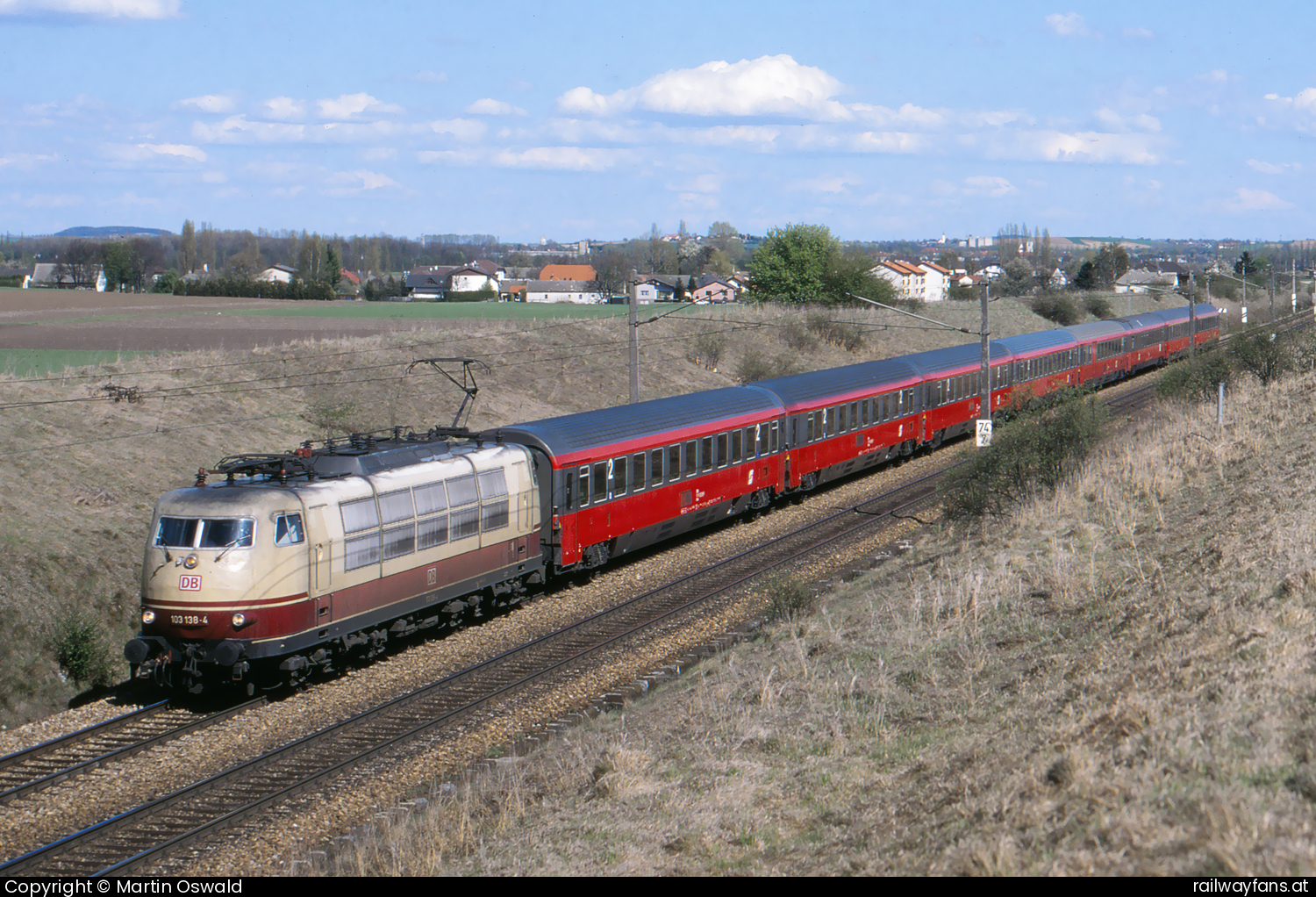DB Fernverkehr AG 103 138 in Groß Sierning mit dem EC22 Westbahn | Wien Westbahnhof - St. Pölten (alt) Railwayfans