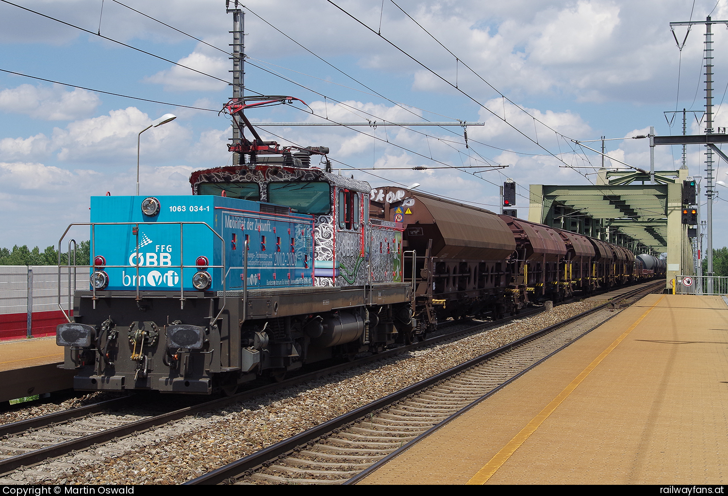 ÖBB 1063 034 in Wien Praterkai mit dem 68178 - Mobilität der Zukunft   Railwayfans