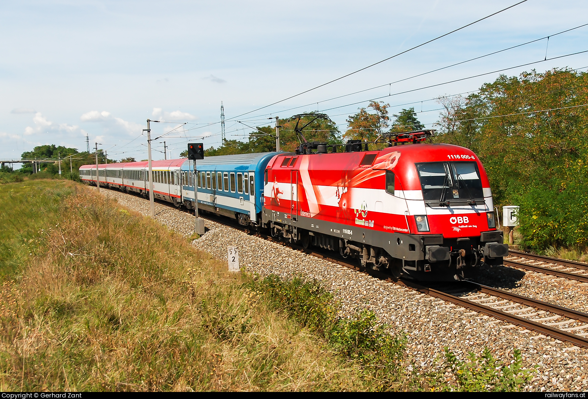 ÖBB 1116 005 in Prackenbach mit dem EC 961 - 1116 005 