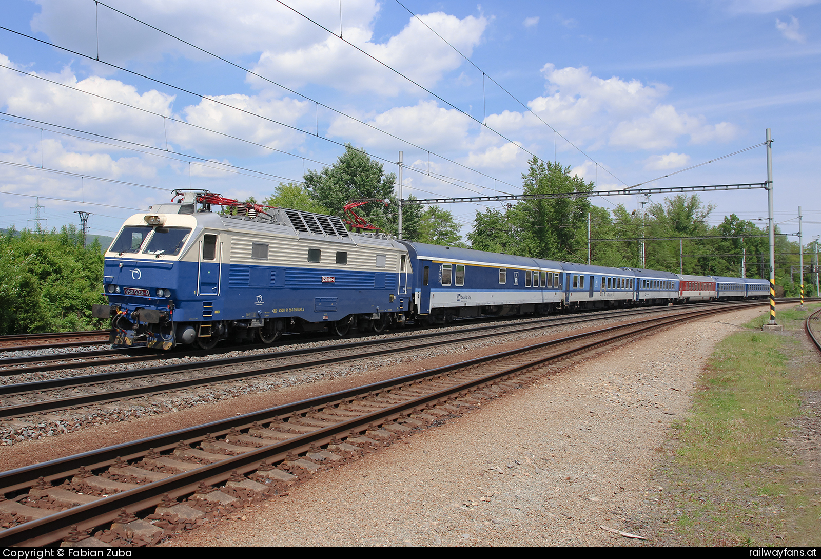 ZSSK 350 020 in Lipnik nad Becvou  Railwayfans