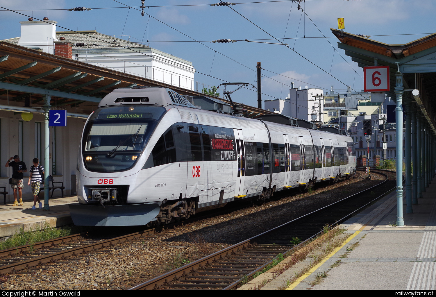 ÖBB 4024 130 in Wien Ottakring - Karrierezug Sonderdesign  Vorortelinie Railwayfans