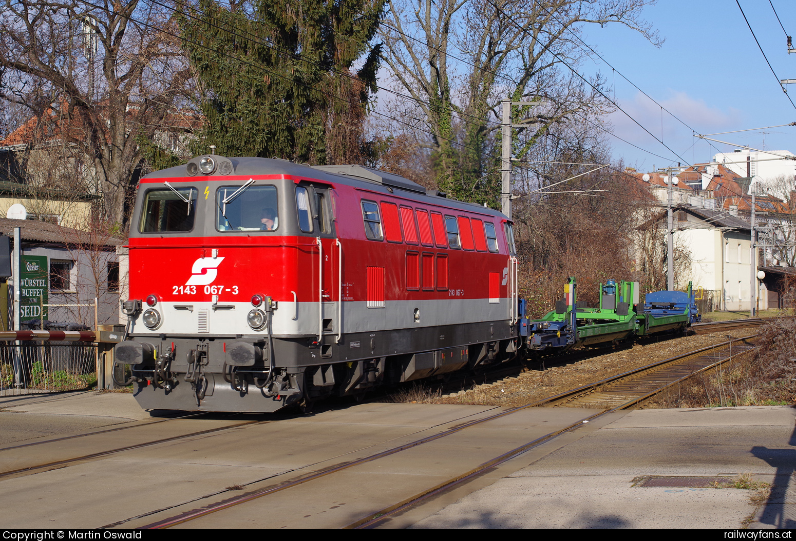 ÖBB 2143 067 in Hietzinger Hauptstraße (Verbundungsbahn)  Railwayfans