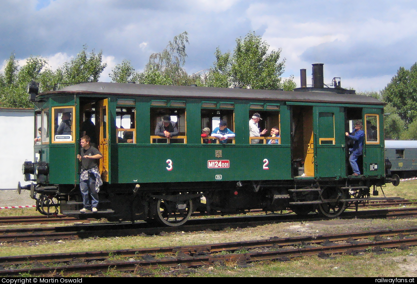 CD (CSD) M124 001 in Bratislava východ  Railwayfans