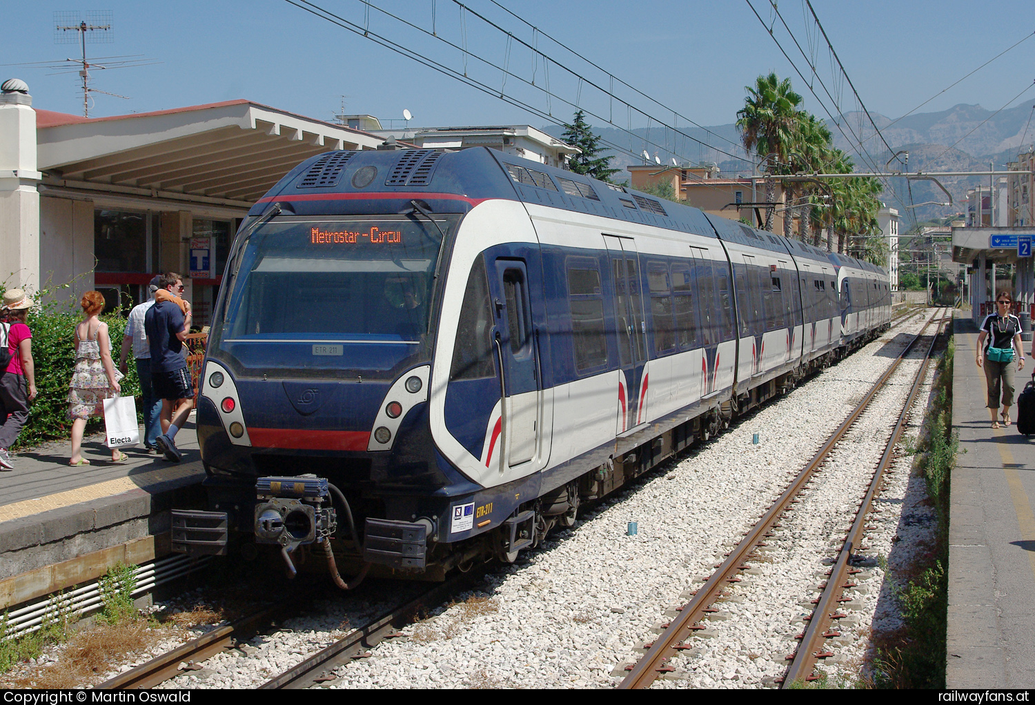 Ferrovia Circumvesuviana ETR211 in Sorrento  Railwayfans