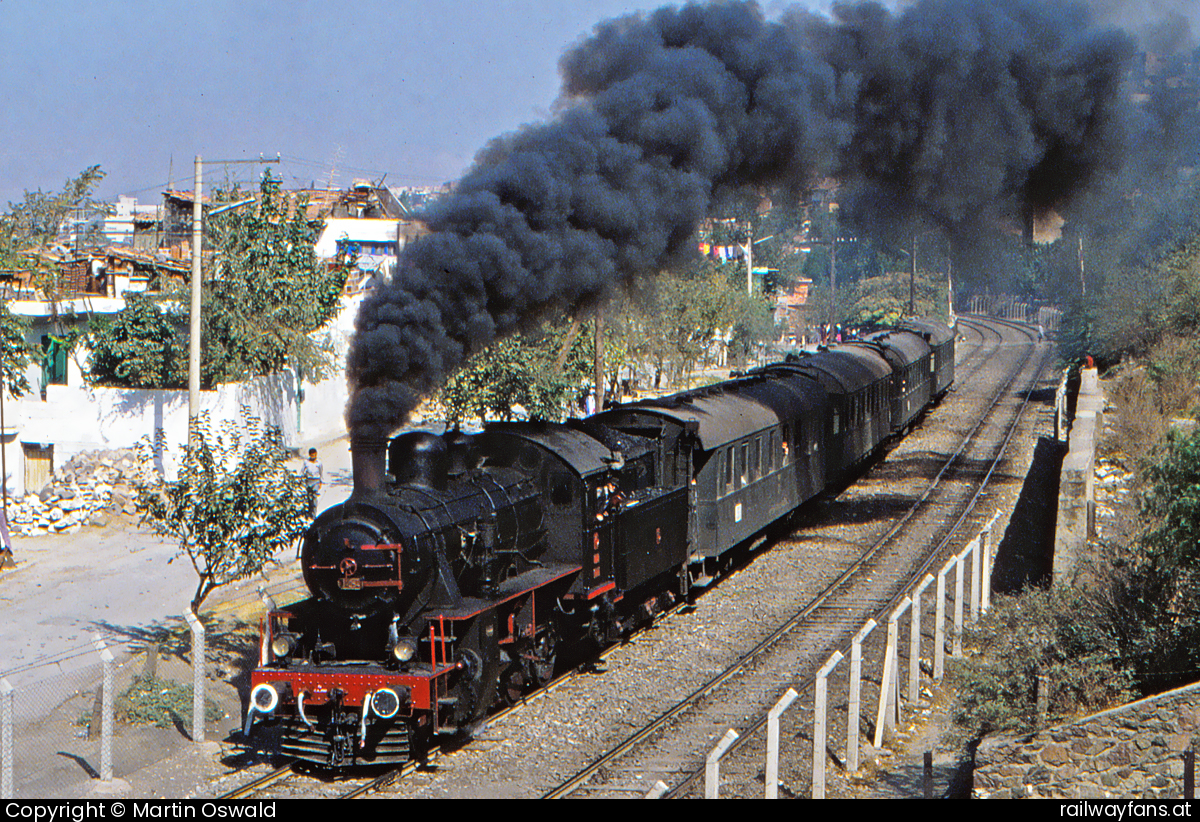 TCDD 34 054 in Izmir - Vororteverkehr Irmir.  Railwayfans