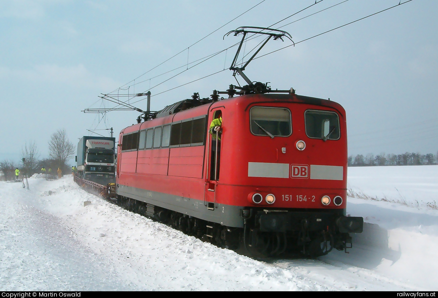 DB Cargo AG 151 154 in Zentralverschiebebahnhof Wien Kledering - Bergung einer wegen Schneepressung zwischen Kledering und Oberlaa liegengebliebenen 