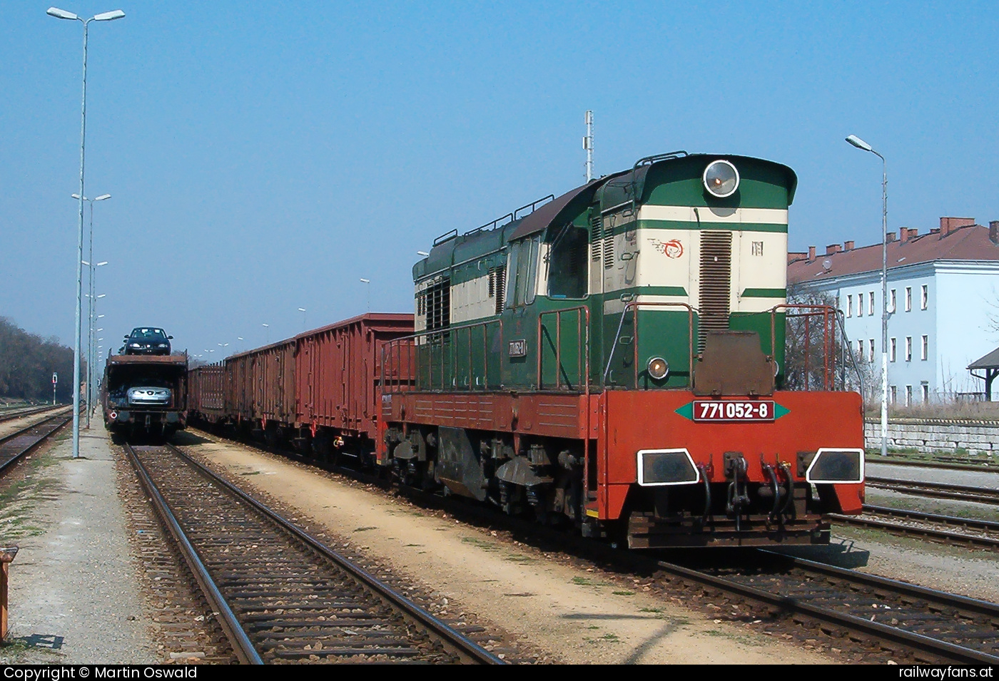ZSSK Cargo 771 052 in Marchegg - Aufgenommen mit meiner ersten digitalen Kamera HP photosmart 735.  Marchegger Ostbahn | Wien Stadlau - Devinska Nova Ves Railwayfans