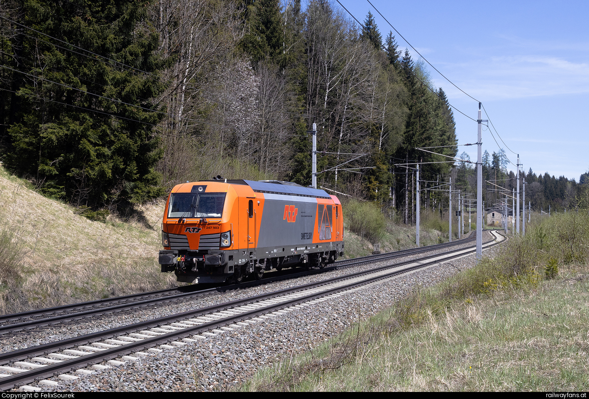 RTS  247 903 in Prackenbach Südbahn | Wien Hbf -  Spielfeld Straß Railwayfans