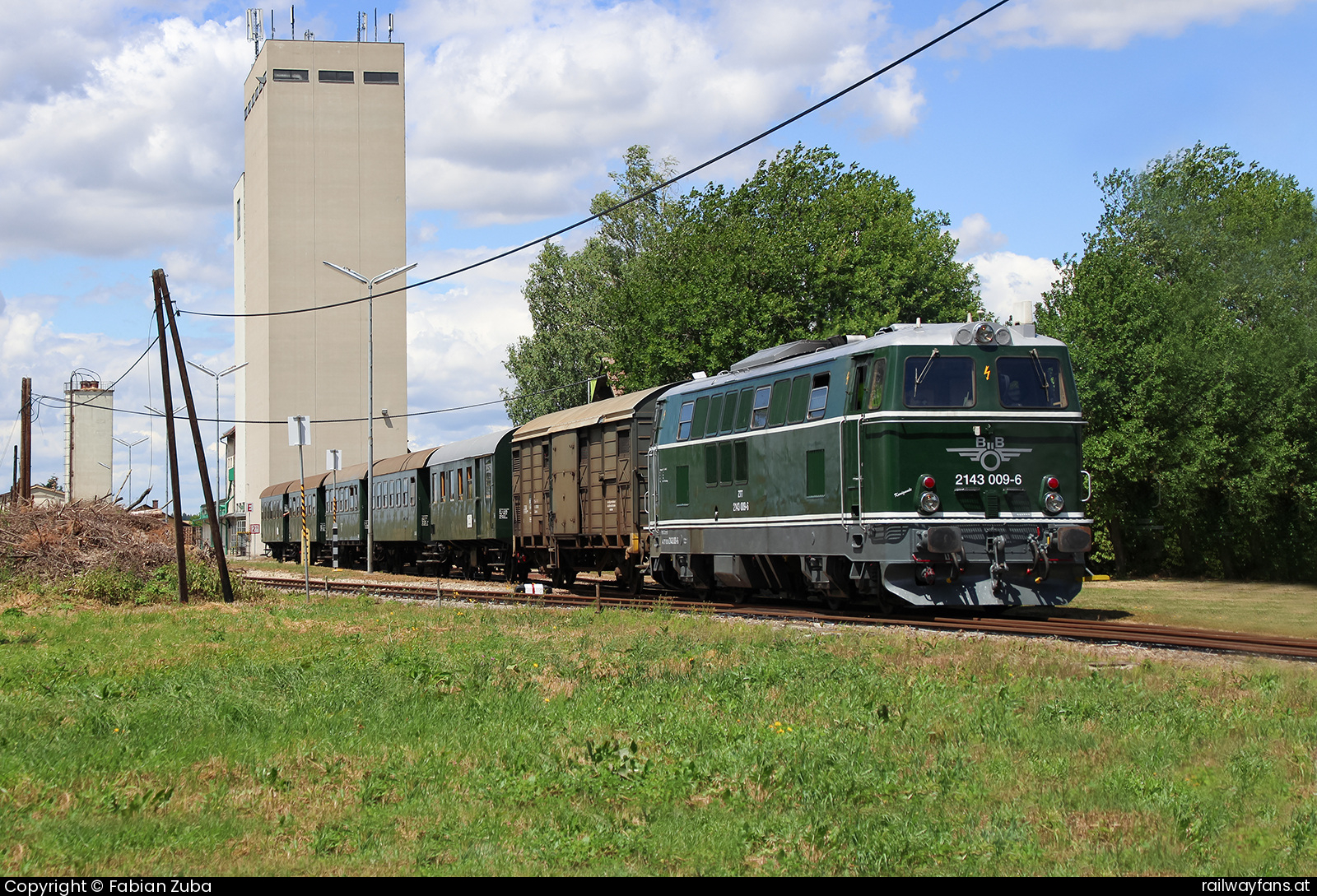 ZTT 2143 009 in Weitersfeld  Railwayfans