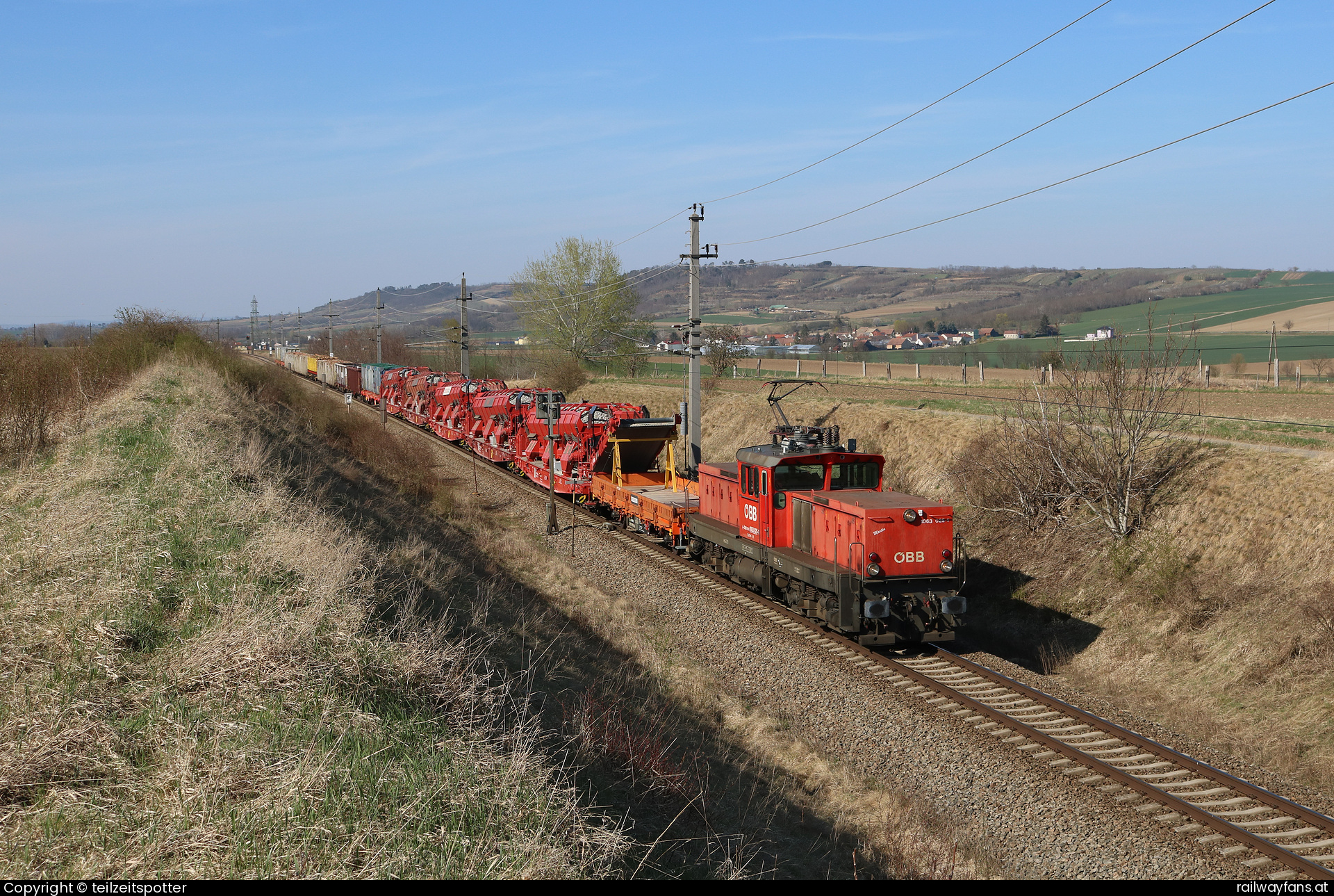 ÖBB 1063 025 in Glaubendorf mit dem NG 63021 Franz-Josefsbahn | Wien FJB - Ceske Velenice Railwayfans