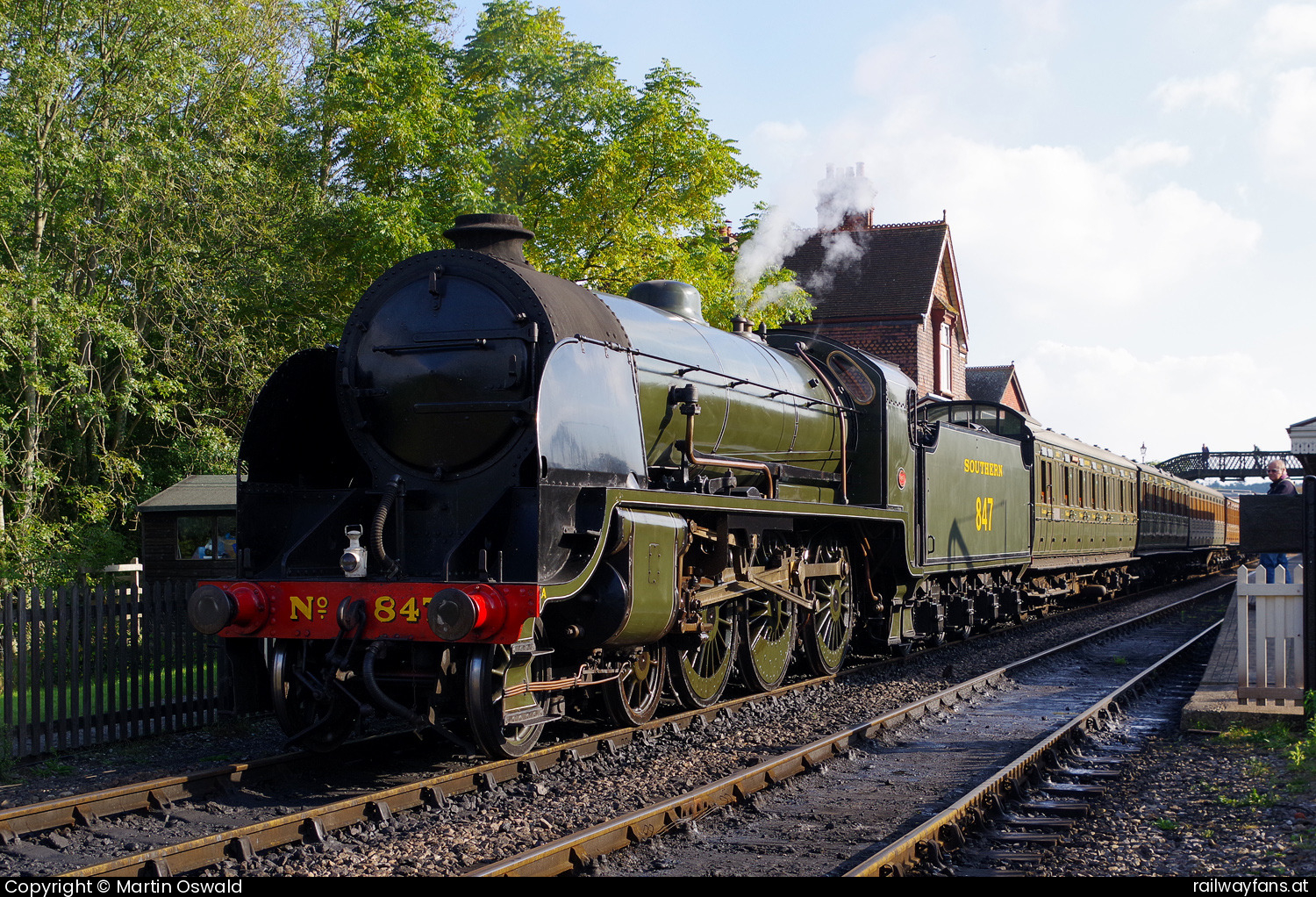 Bluebell Railway 847 in Sheffield Park  Railwayfans