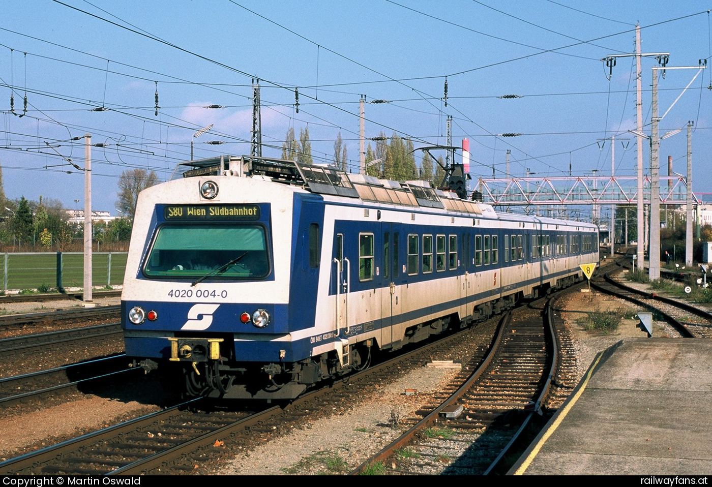 ÖBB 4020 004 in Wien Stadlau  Railwayfans
