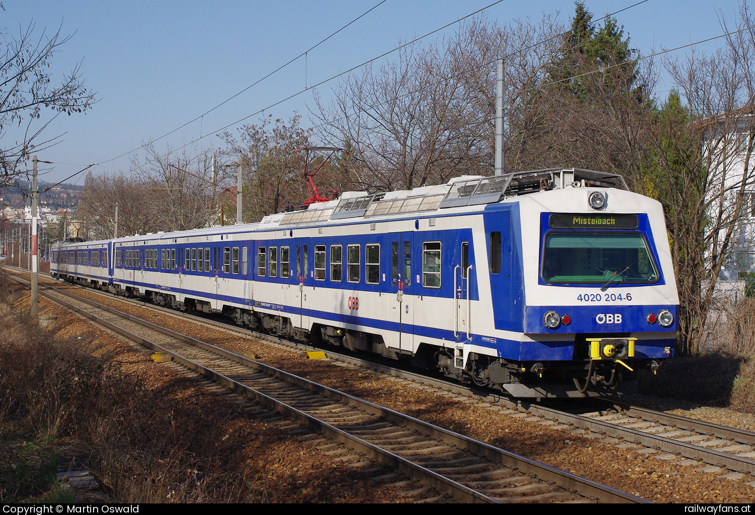 ÖBB 4020 204 in Stadlergasse (Verbindungsbahn) - mit 4020 269   Railwayfans