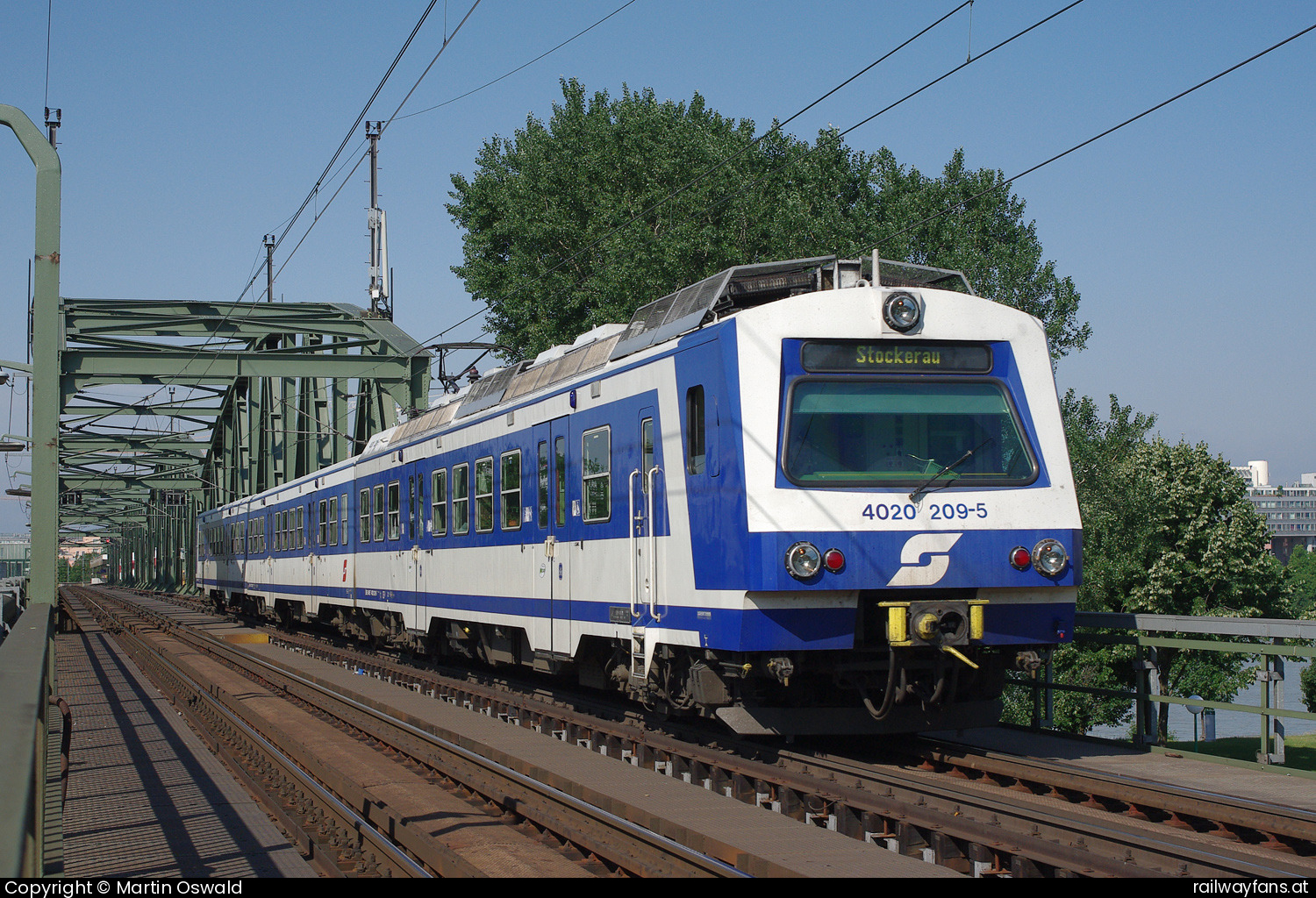 ÖBB 4020 209 in Wien Floridsdorf (Nordbahnbrücke)  Railwayfans