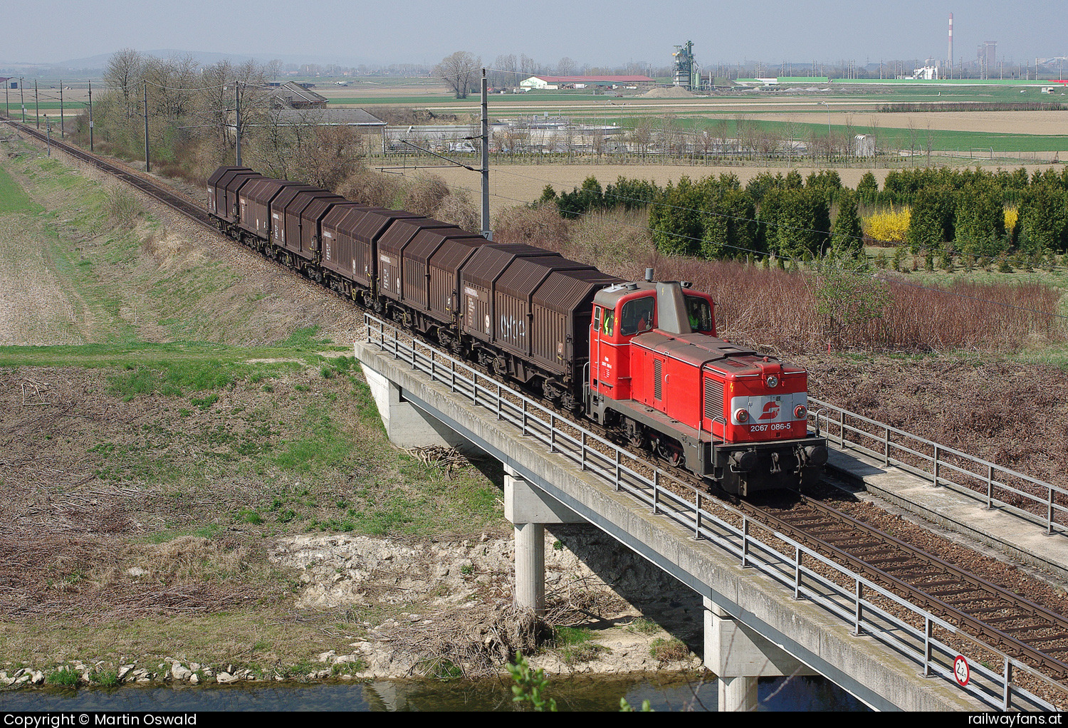 ÖBB 2067 086 in Judenau - Bedienung Michelhausen.   Railwayfans