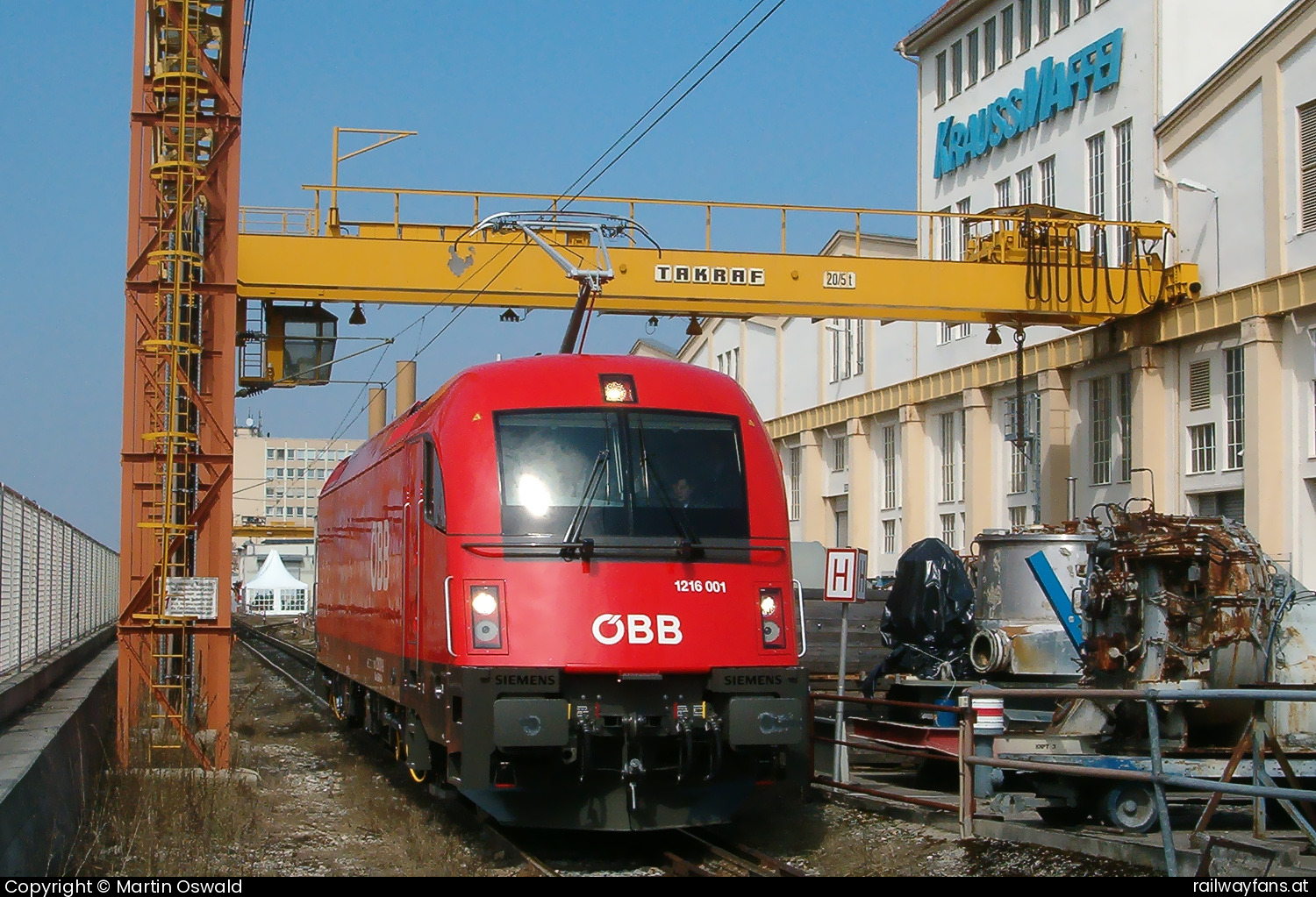 ÖBB 1216 001 in München Allach (Siemens) - Pressevorstellung ÖBB Reihe 1216.   Railwayfans