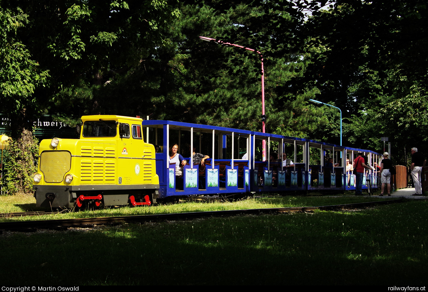 Liliputbahn D4 in Schweizerhaus  Railwayfans