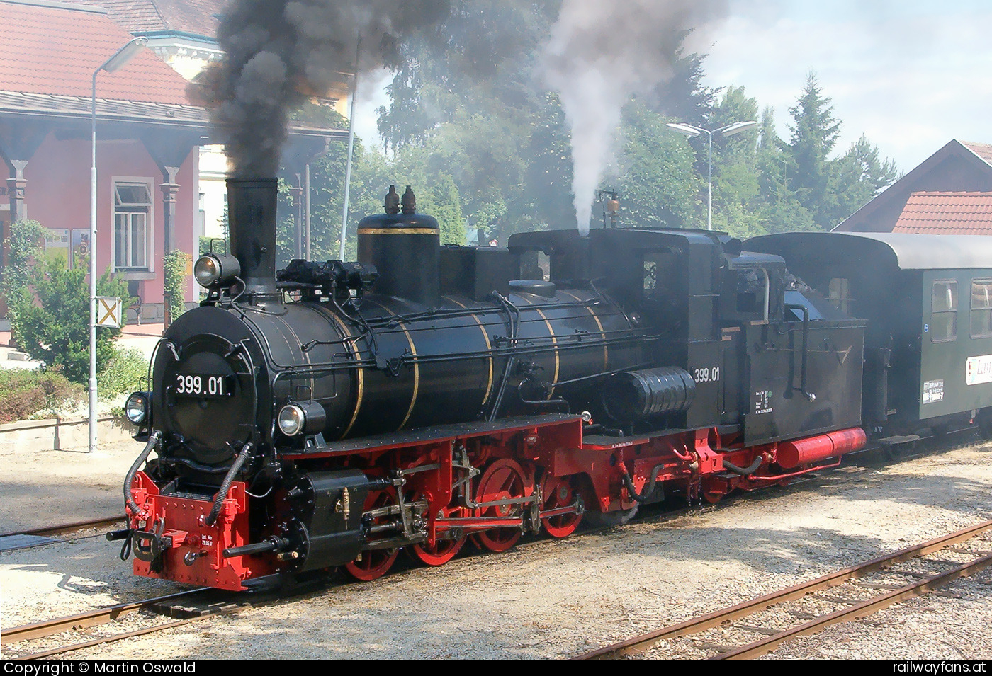 ÖBB 399 01 in Großhaarbach  Railwayfans