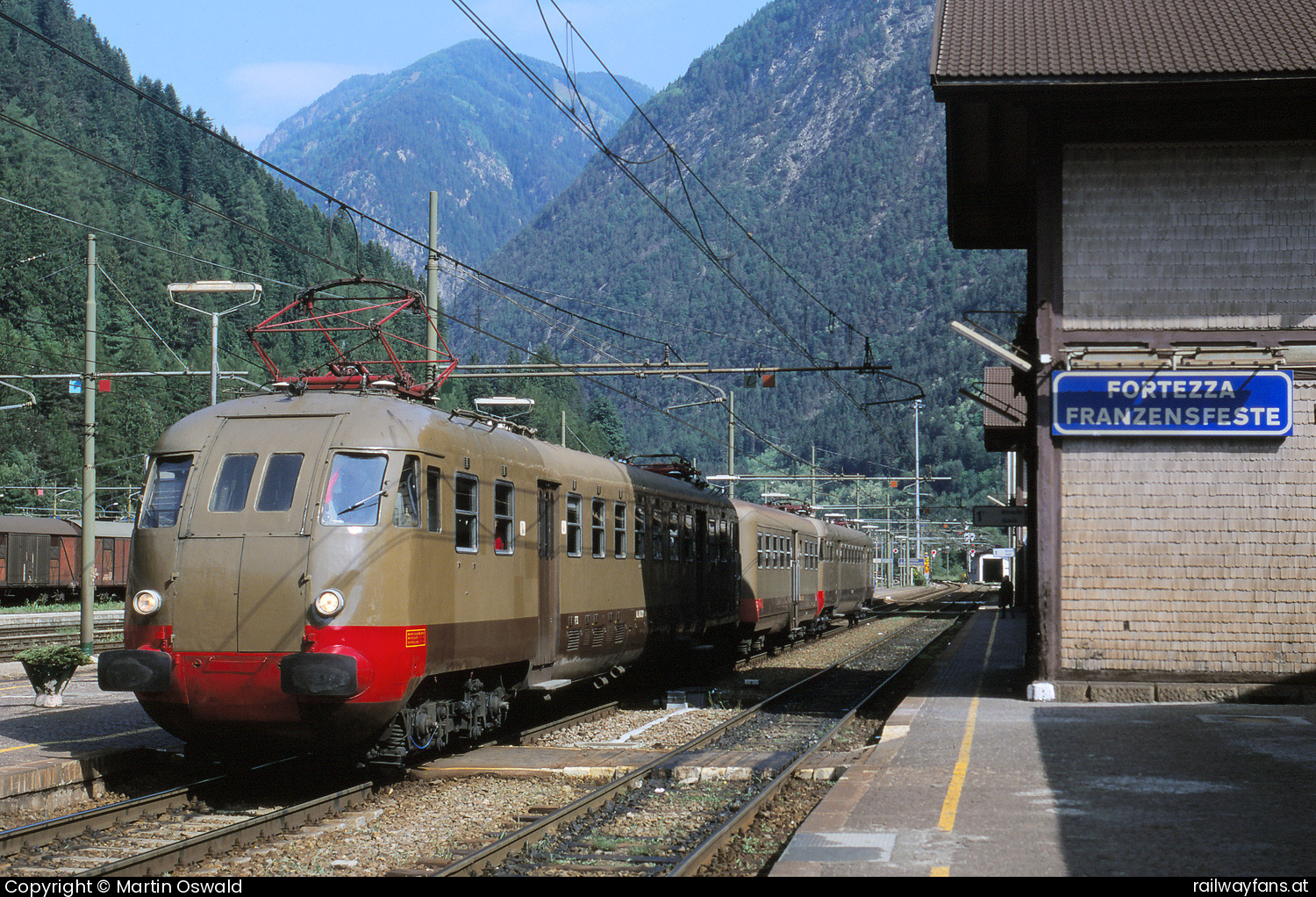 Ferrovie dello Stato Italiane (FS) Ale 840 5416 in Fortezza/Franzensfeste  Railwayfans