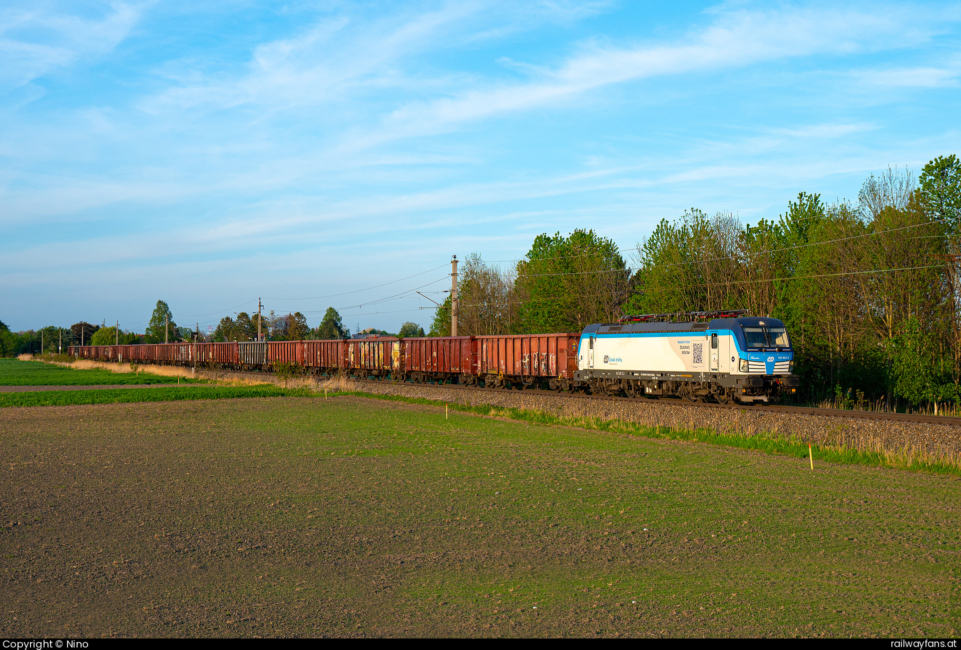 České dráhy 193 963 in Prackenbach mit dem GAG 61985 Gramatneusiedl - Wampersdorf  Railwayfans