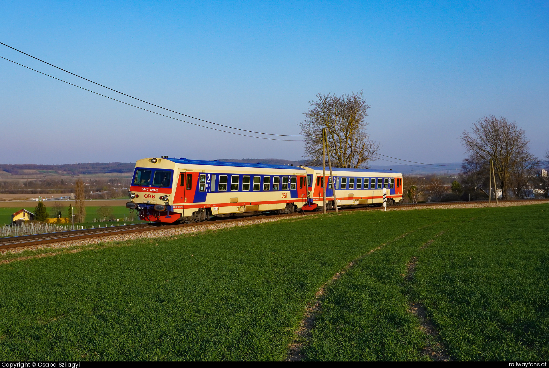 ÖBB 5047 001 in Prackenbach mit dem REX 6253 - 5047 001 x 028 Rex 6253 Herzogenburg-Ederding 19.3.24   Railwayfans