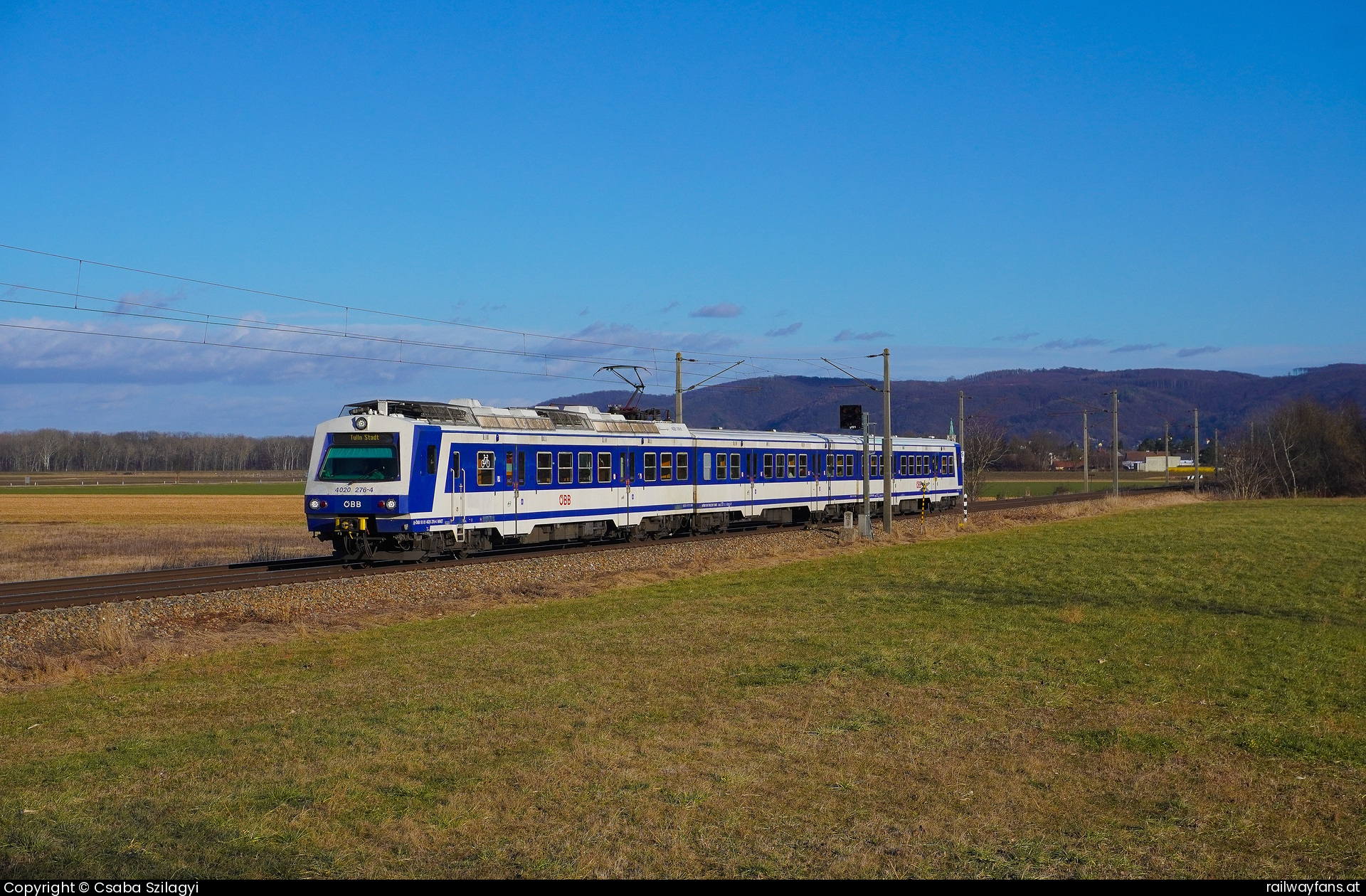 ÖBB 4020 276 in Muckendorf an der Donau mit dem S40 (21036)  Railwayfans