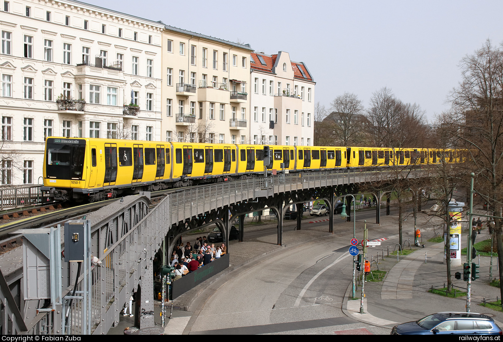 BVG 1050-1 in Berlin Schlesisches Tor  Railwayfans