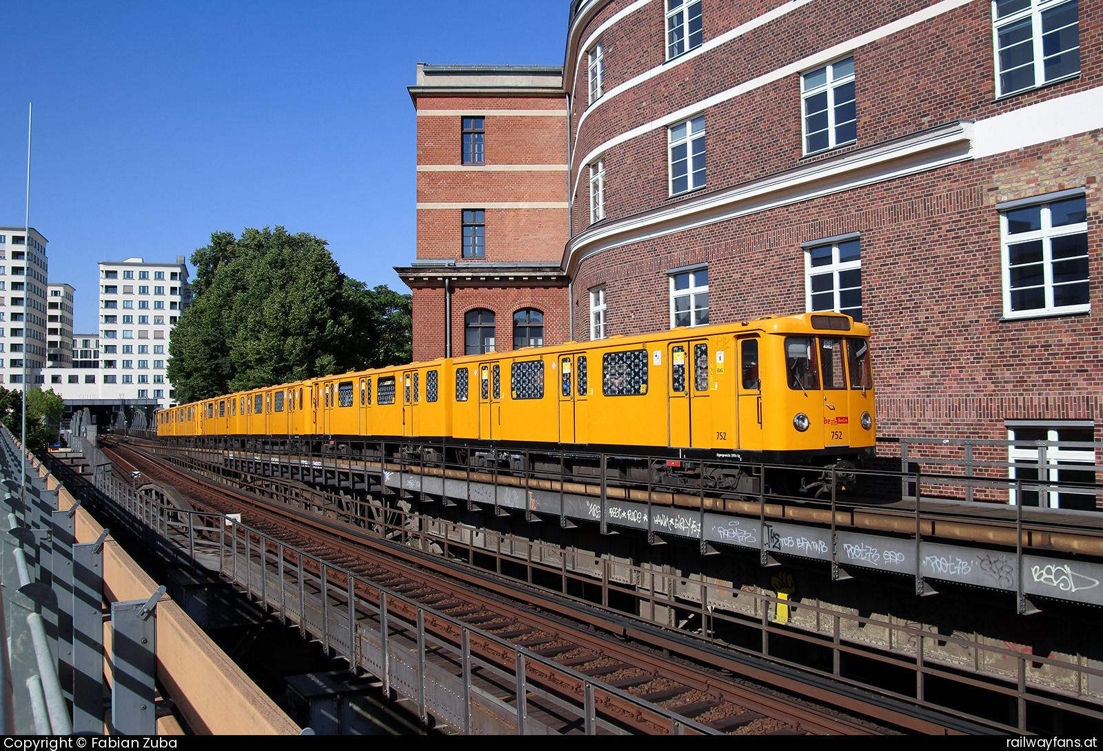 BVG 752 in Großhaarbach  Railwayfans