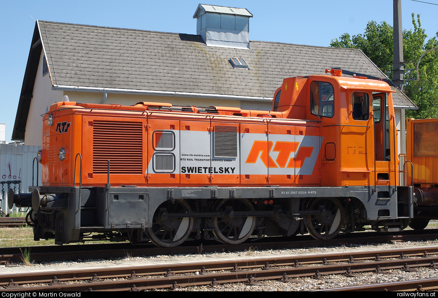 RTS  2067 023 in Inzersdorf Lokalbahn (WLB)  Railwayfans